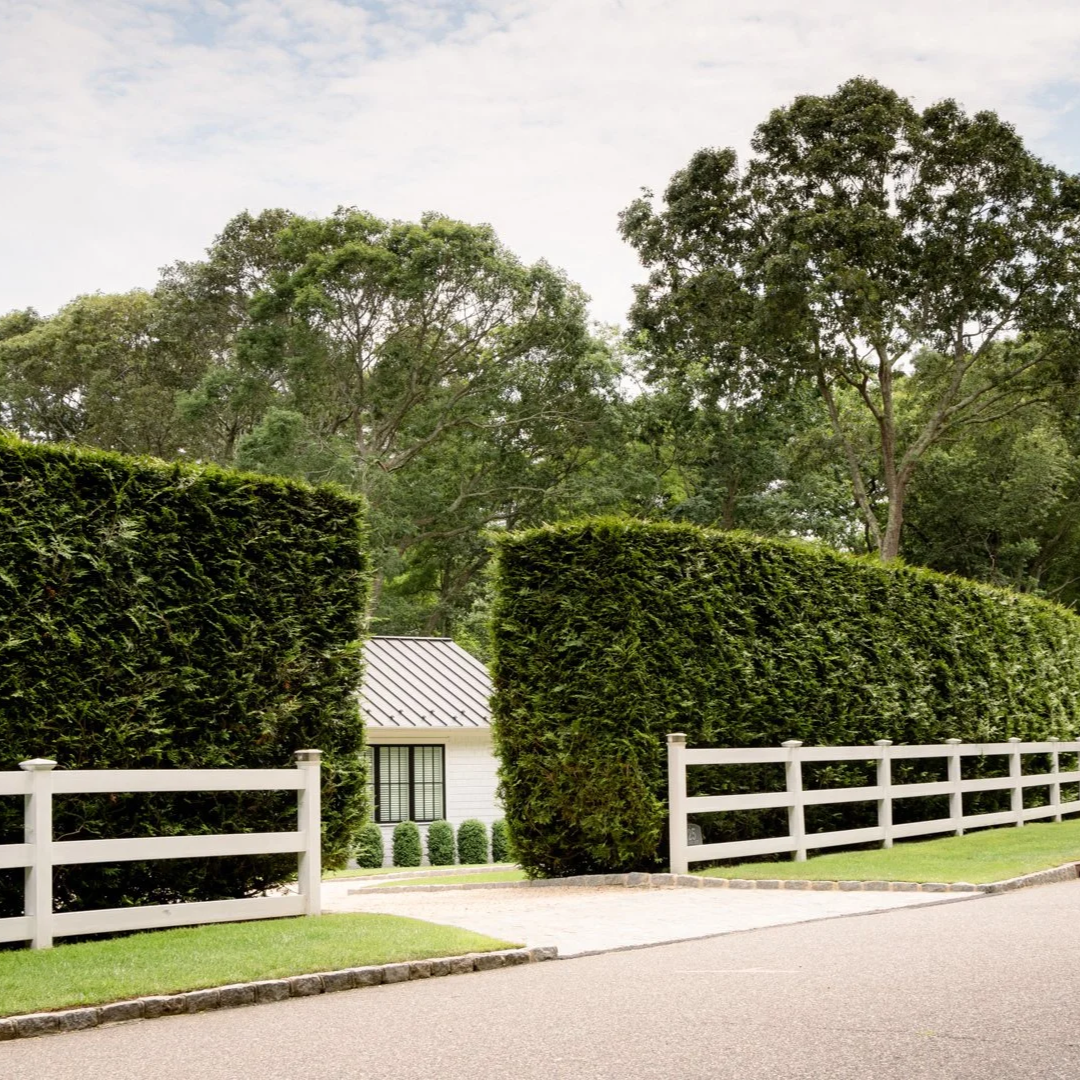 House Tour ME, Architecture