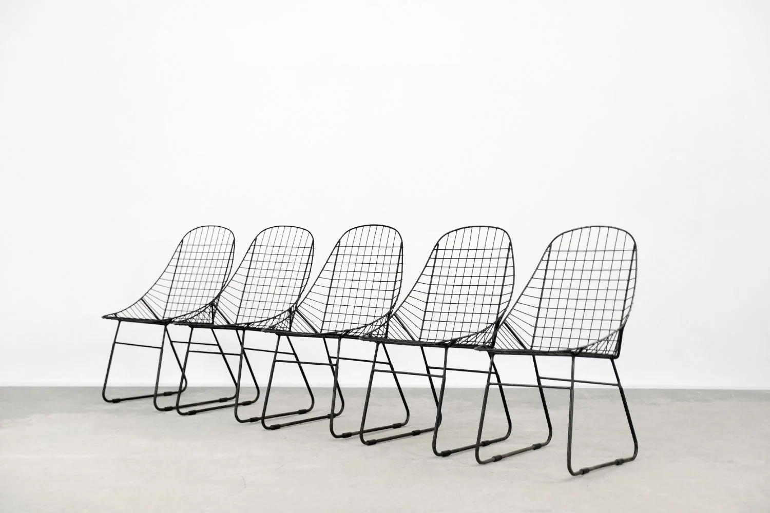 MODERNCHAIRS_01.jpg