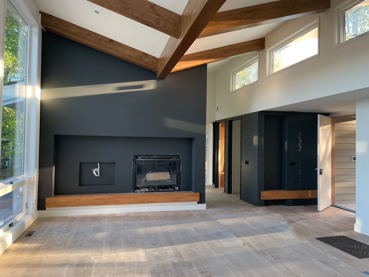 CMM_FIREPLACE_02.jpg