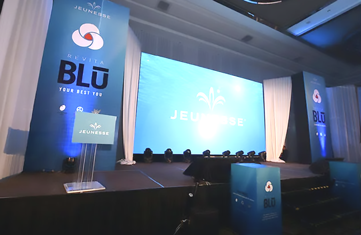 Jen-Kresge-Revitablu5-stage.png
