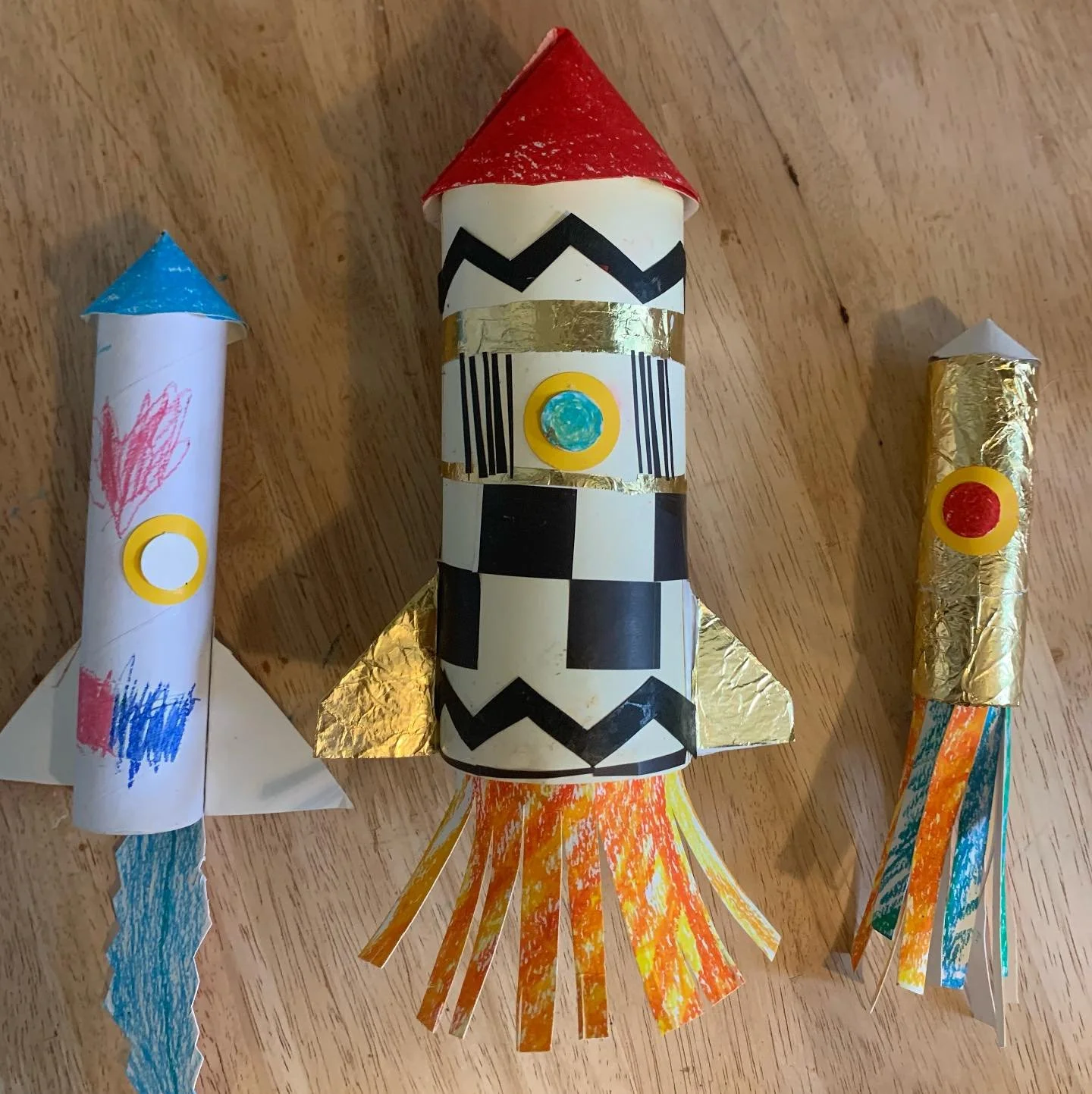 I&rsquo;m dusting off my community arts skillset and helping out with @sheilarobertsprints this Wednesday as part of the annual #comriefortnight 

Any locals with kids and looking for something for them to do, get um to swing on by the white church f