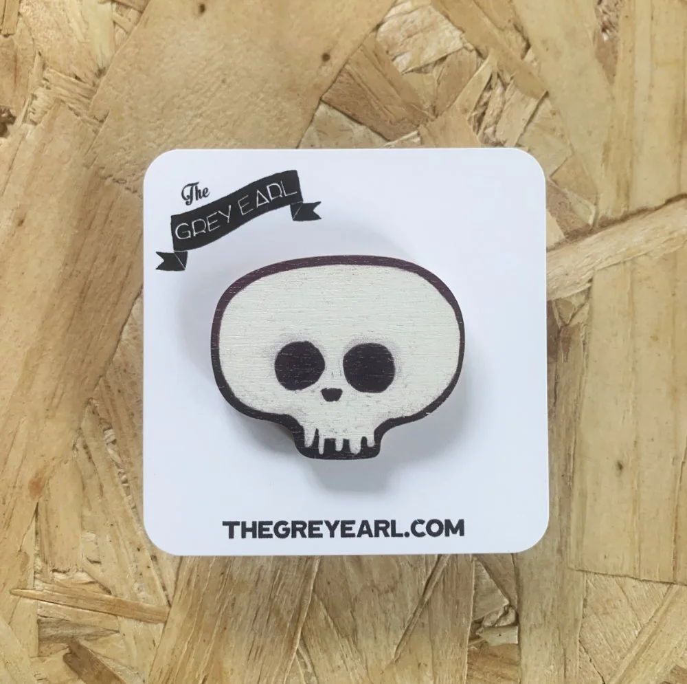 skull-halloween-scary-spooky-gifts-for-men-wood-pin-badge-uk-eco-funny-humour-backing.jpg