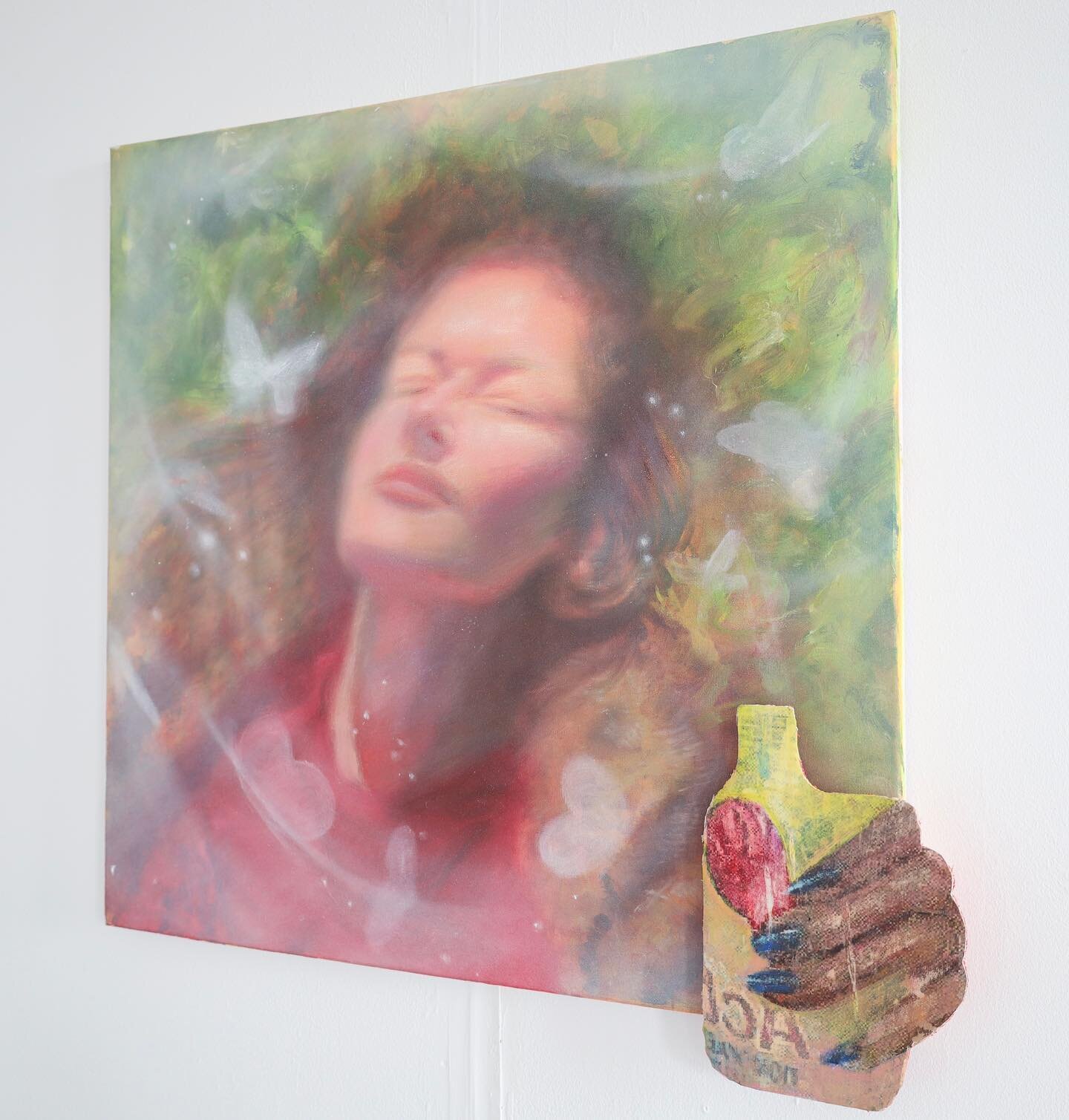one of the paintings from my recent degree show! 
&lsquo;𝑀𝒶𝓂 𝒶𝓃𝒹 𝒱𝒶𝓅𝑒&rsquo;

Acrylic, water-soluble pastels, spraypaint, oils on canvas
&amp;  image-transferred hand holding an Actimel on foam board 

@sarahjanecleary @setuvisualartdept 💨