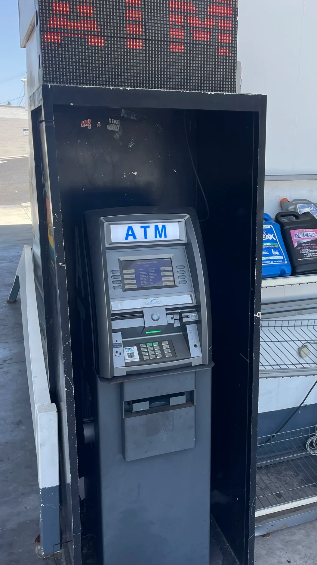 DNS48694+-+SHELL+INDIA_PHOTO+OF+ATM.png