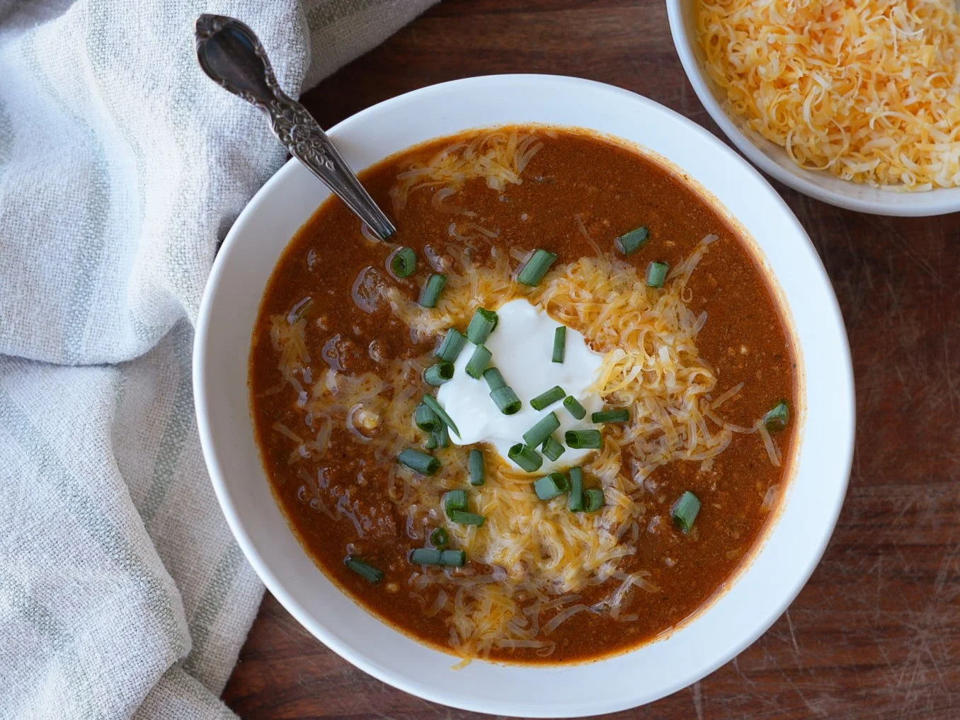 Pumpkin Chili Recipe (an easy, cozy, healthy dinner!)