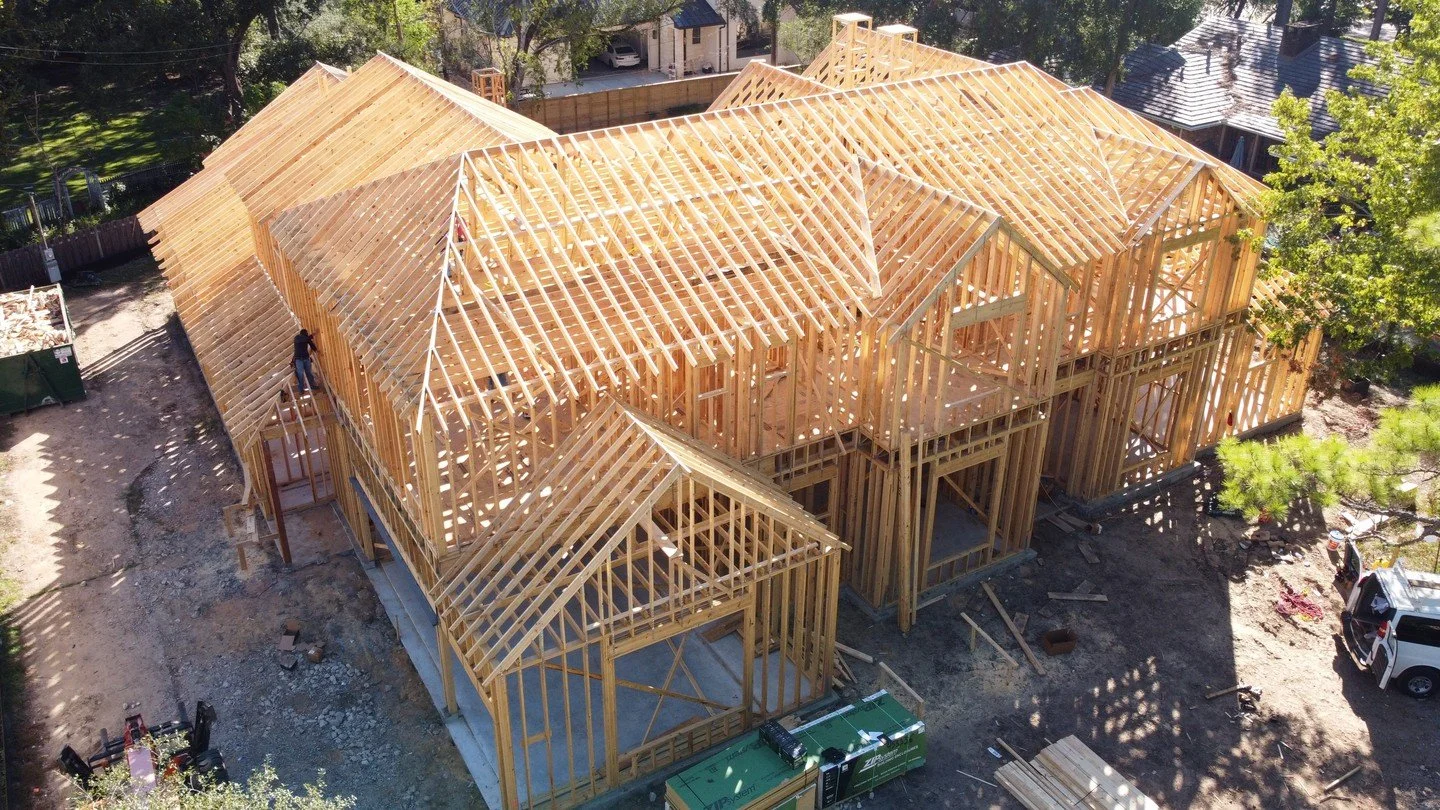 Frame is up at the Tynebridge project!

Take a look at the floor plans on our website. Link in bio. 🏡

#newconstructionhome #houseframe #pineypointvillage #customhomebuilder