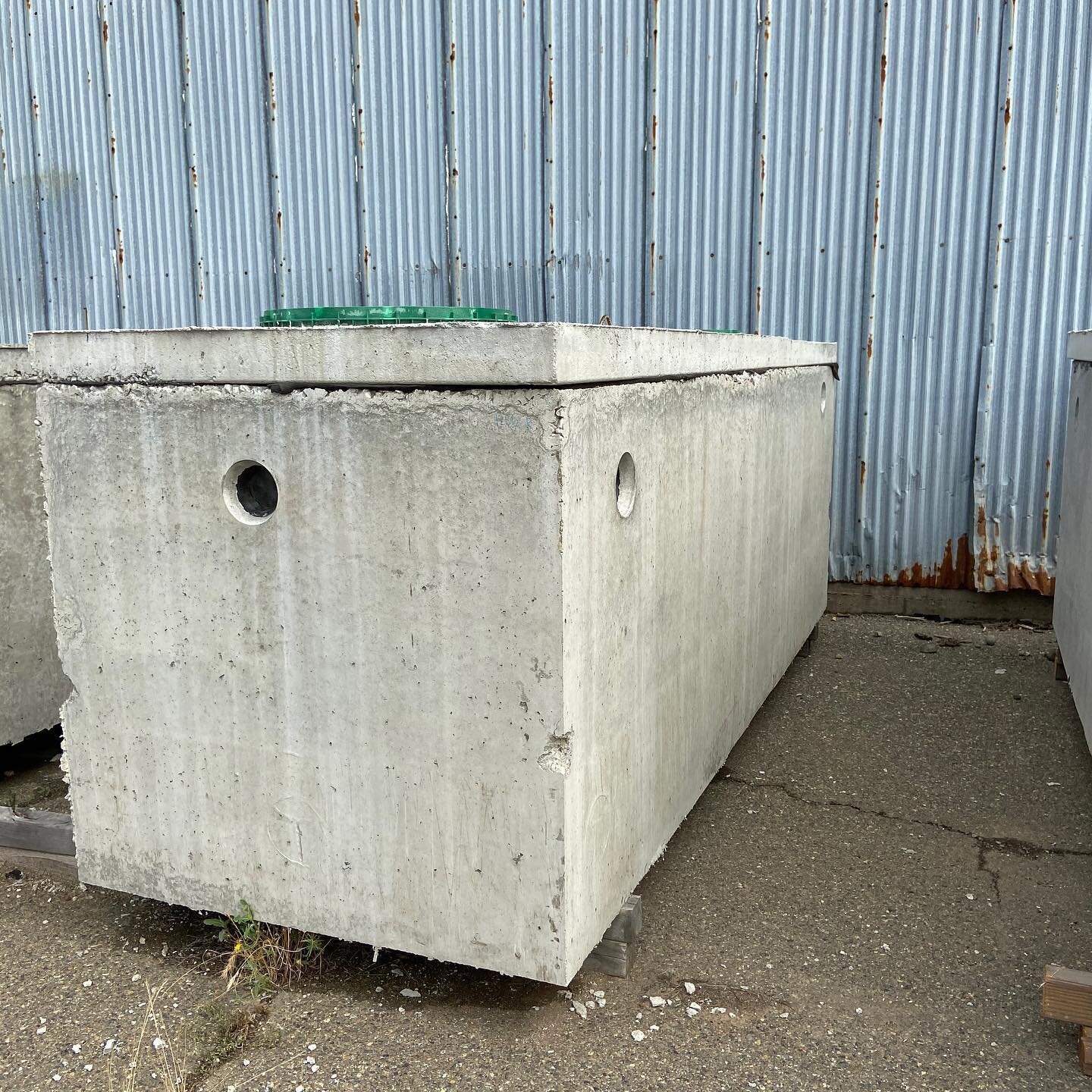 All sizes of pre cast concrete septic tanks