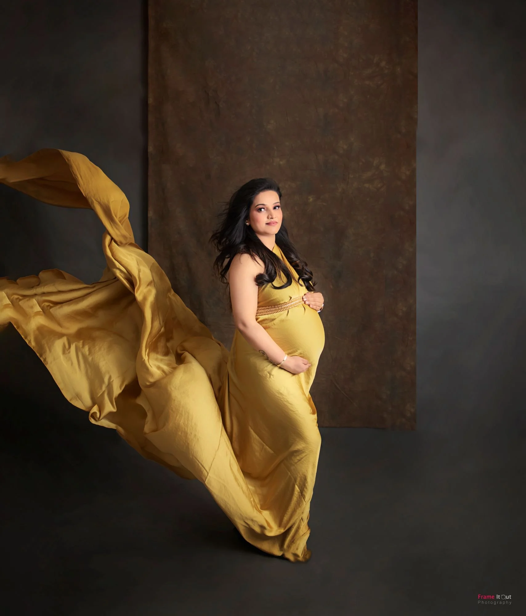 Maternity photography in Faridabad by Frame It Out Photography