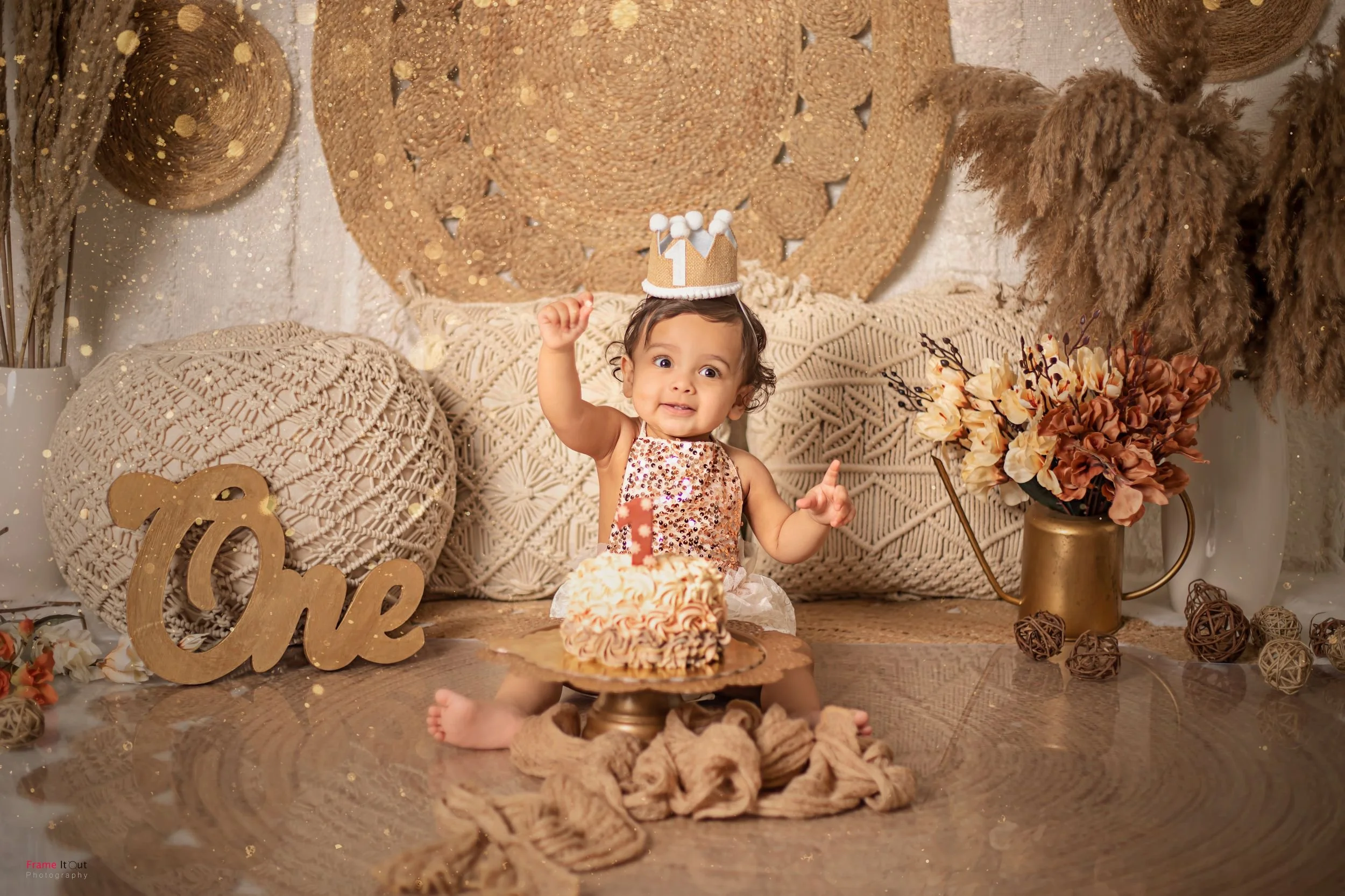 Baby-led cake smash session with custom styling at Frame It Out Photography
