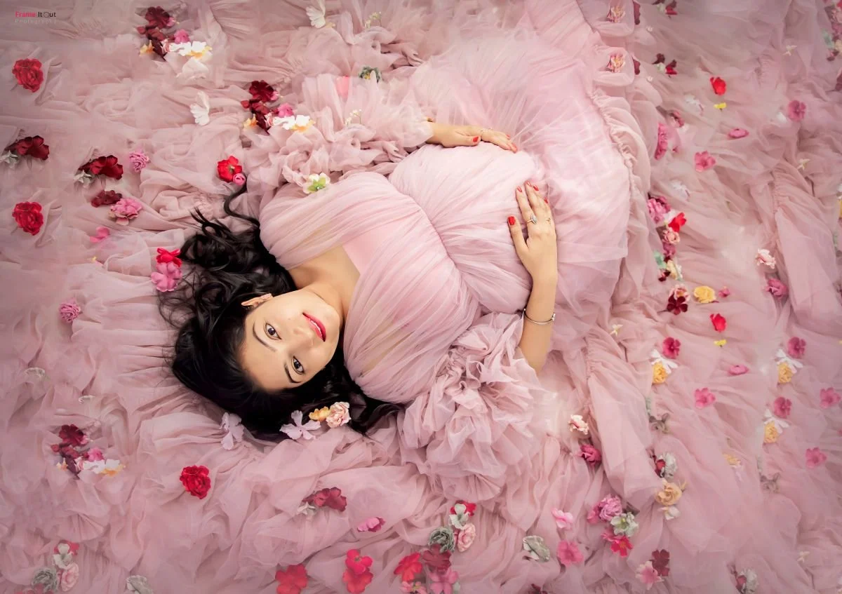 Elegant maternity photoshoot in Faridabad – Frame It Out Photography