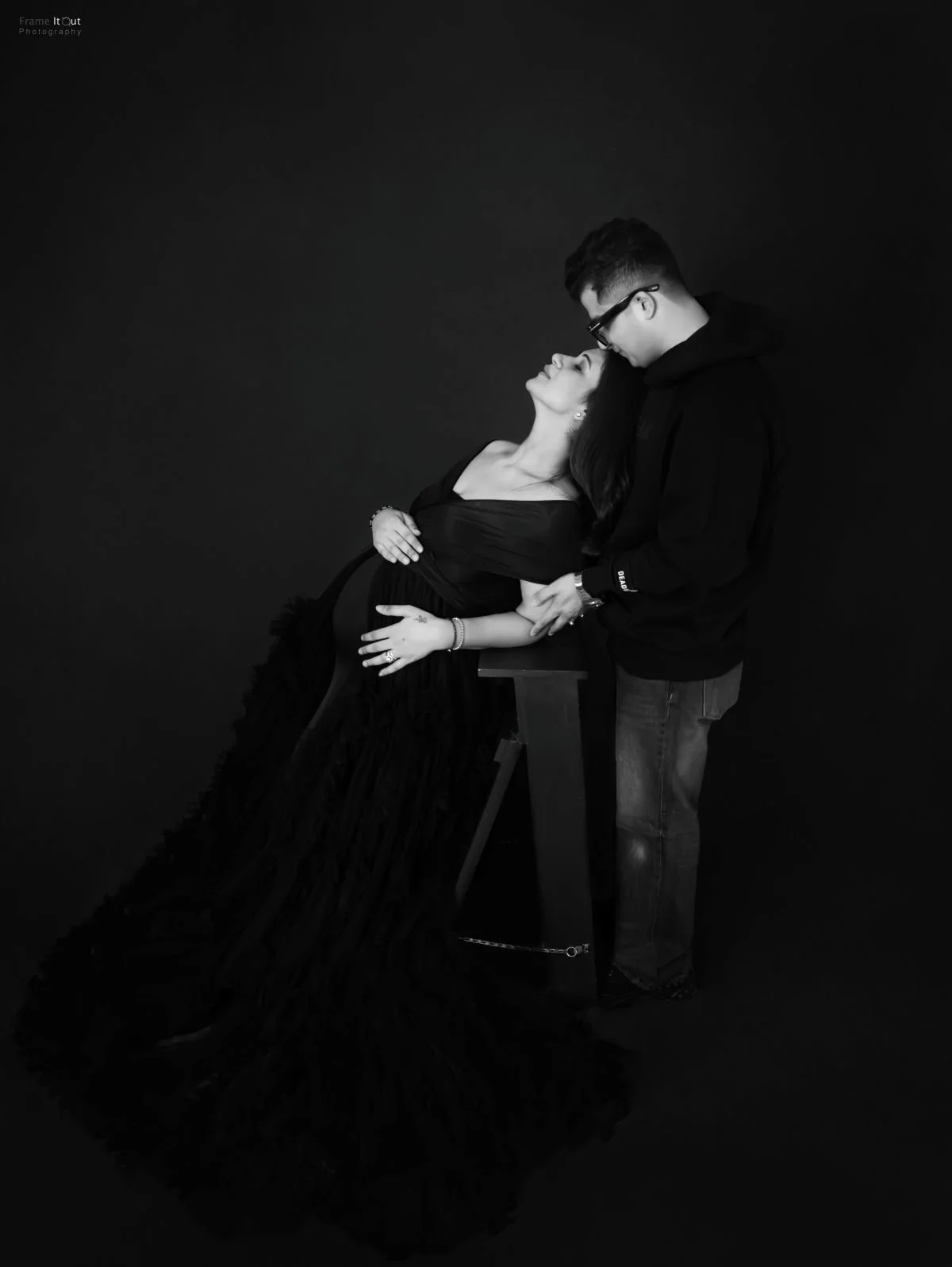 Creative home maternity photoshoot in Noida by Frame It Out