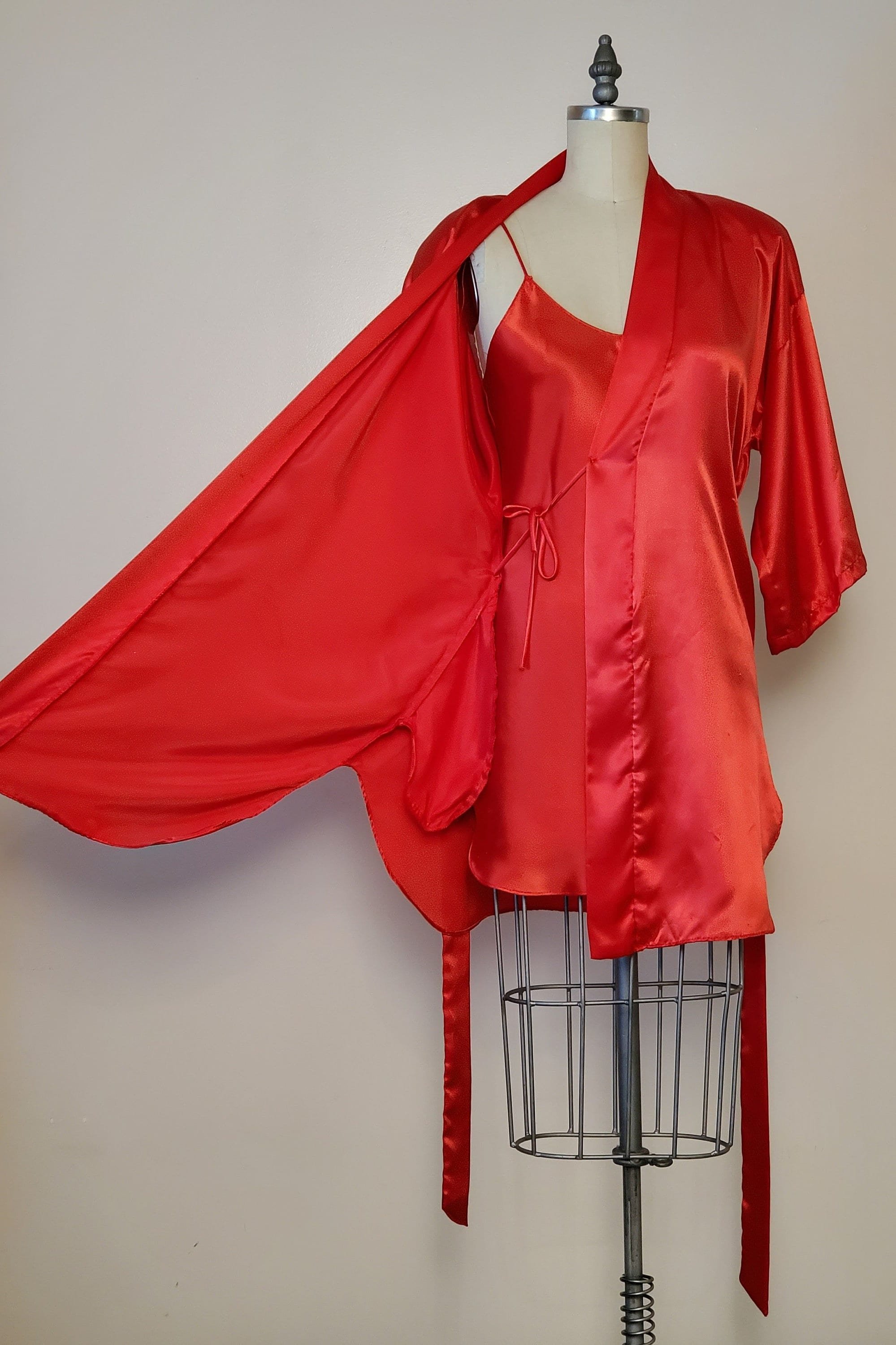 https://i.etsystatic.com/22704871/r/il/ff490b/3935108396/il_fullxfull.3935108396_jmr7.jpg
