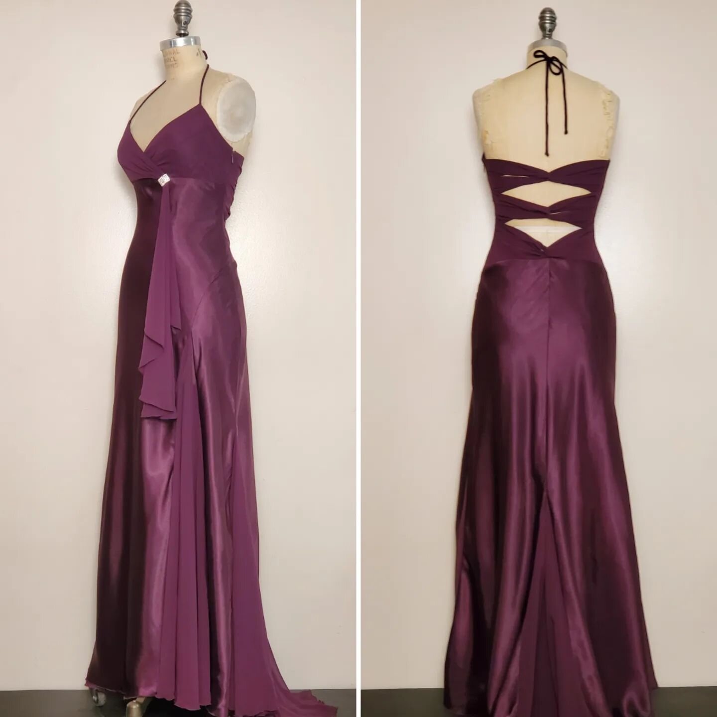 💜 AVAILABLE 💜
1990's Betsy &amp; Adam || Bias Satin Gown || Plum || Size: Small