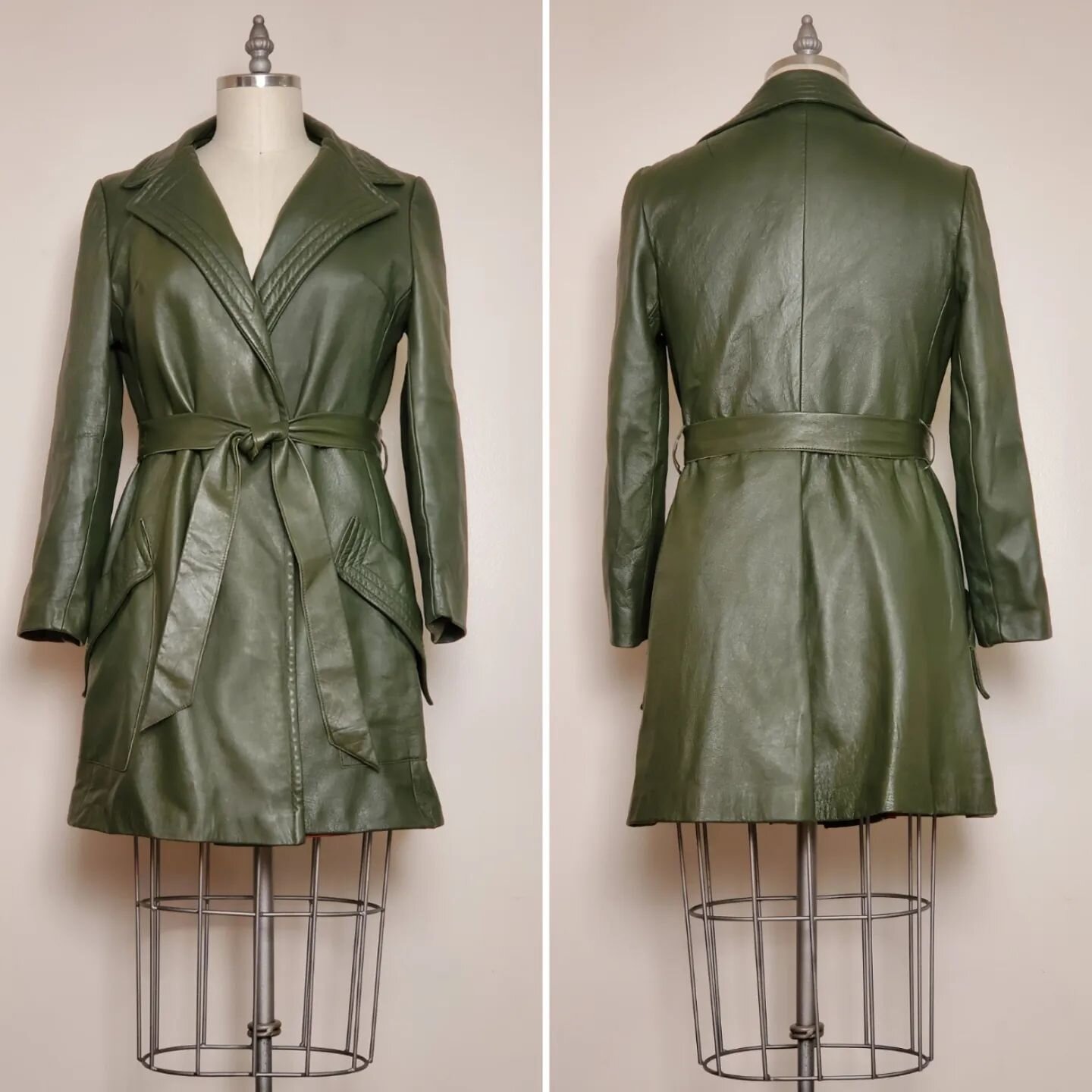 ♻️ Available ♻️
1970's Forest Green Leather Coat || Size: Large 
.
.
.
.
#vintageshop #vintageclothing #1970sfashion #1970svintage #AtahBoutique #atahvintage #atah