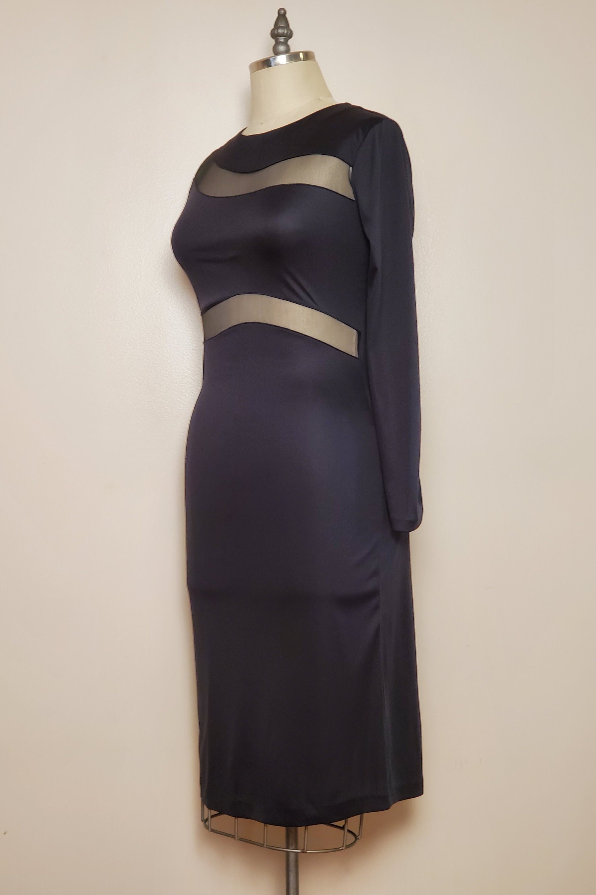 https://i.etsystatic.com/22704871/r/il/18b0a5/5321765951/il_fullxfull.5321765951_rjgj.jpg