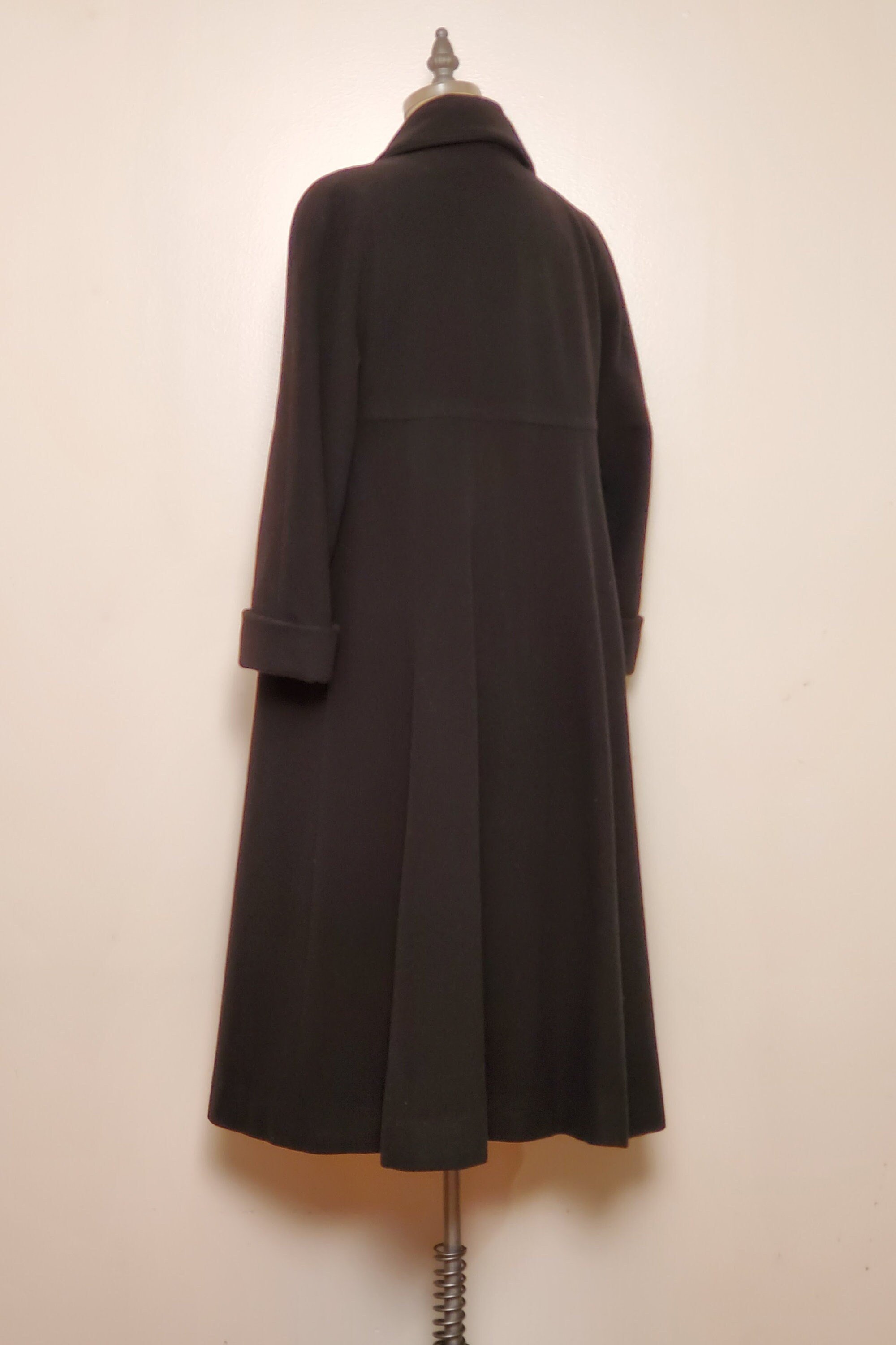 https://i.etsystatic.com/22704871/r/il/311ea0/5550384751/il_fullxfull.5550384751_ocvz.jpg