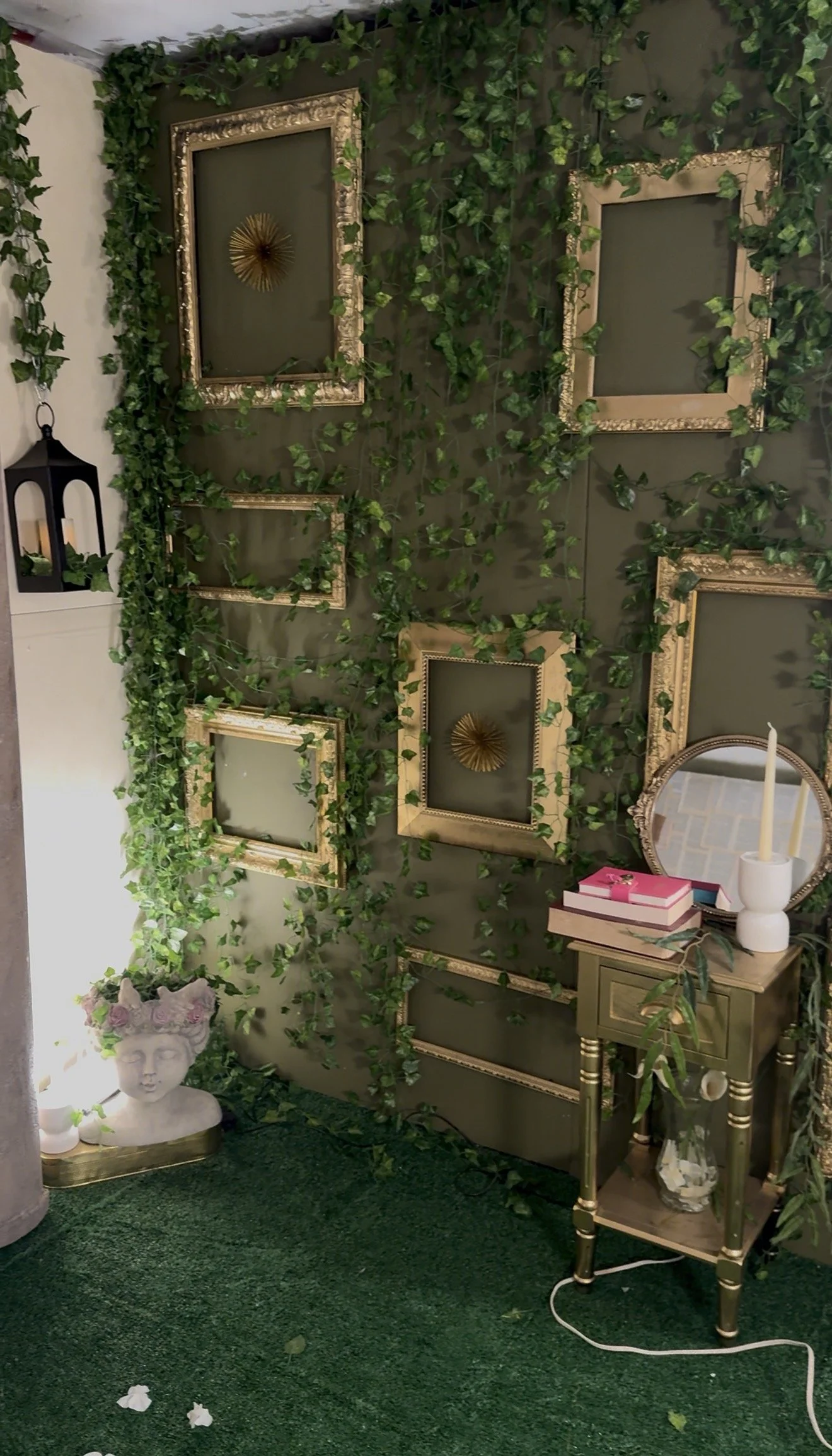 The Forest Library Set