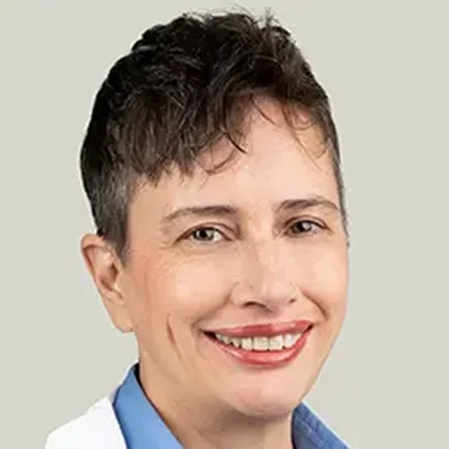 25-26_Iris_Romero.webp