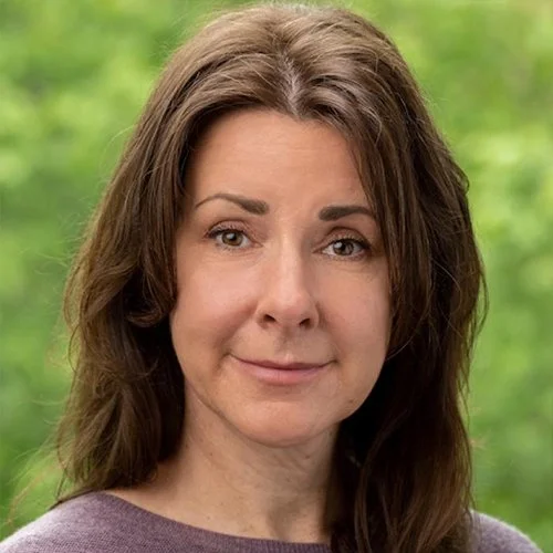 25-26_Emily_Erikson.jpg