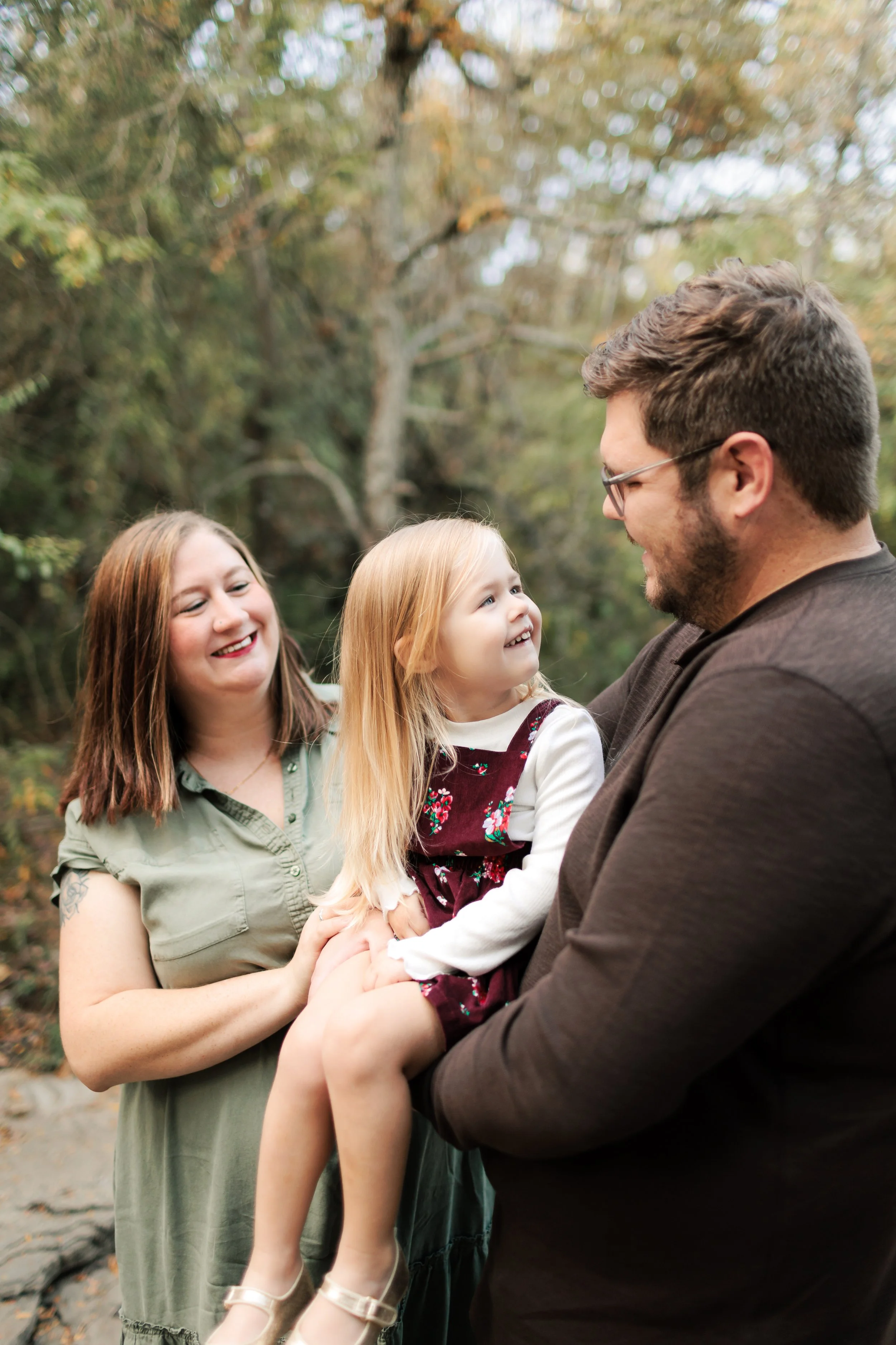2024 1026 Emerine Family-11.jpg