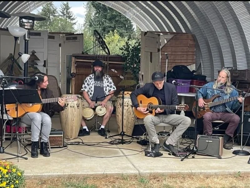 CASANOSTRA, THURSDAY MARCH 12 FROM 5:30 TO 7:30PM, ON THE GARDEN STAGE, FREE SHOW!