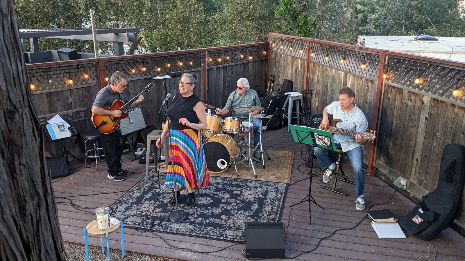 THE JENNY O'LEARY QUARTET, SATURDAY APRIL 18 FROM 5 TO 7PM ON THE GARDEN STAGE, FREE SHOW!