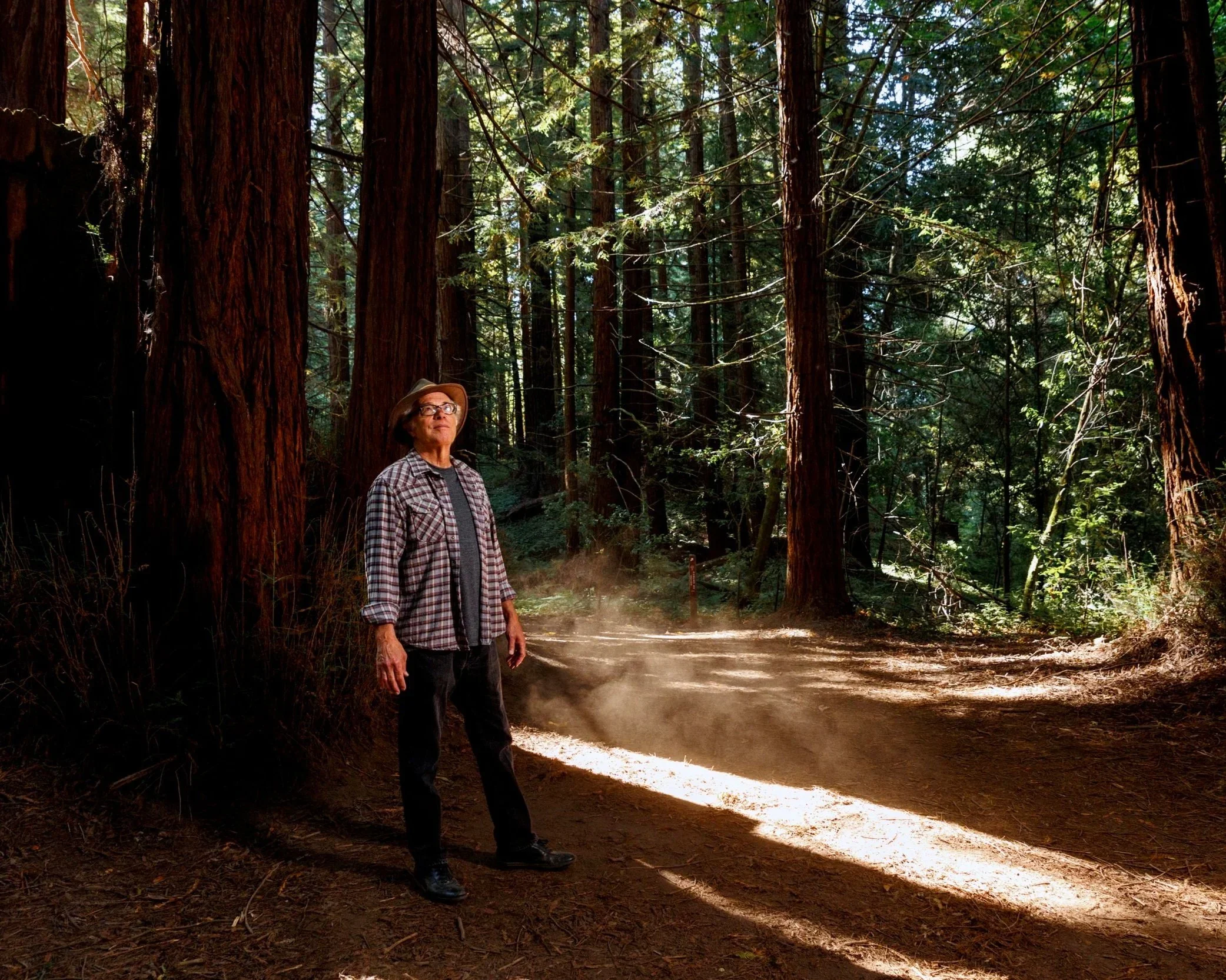 KEN MARGOLIS AND FRIENDS, WEDNESDAY MAY 27 FROM 5:30 TO 7:30PM, FREE SHOW N THE GARDEN STAGE!