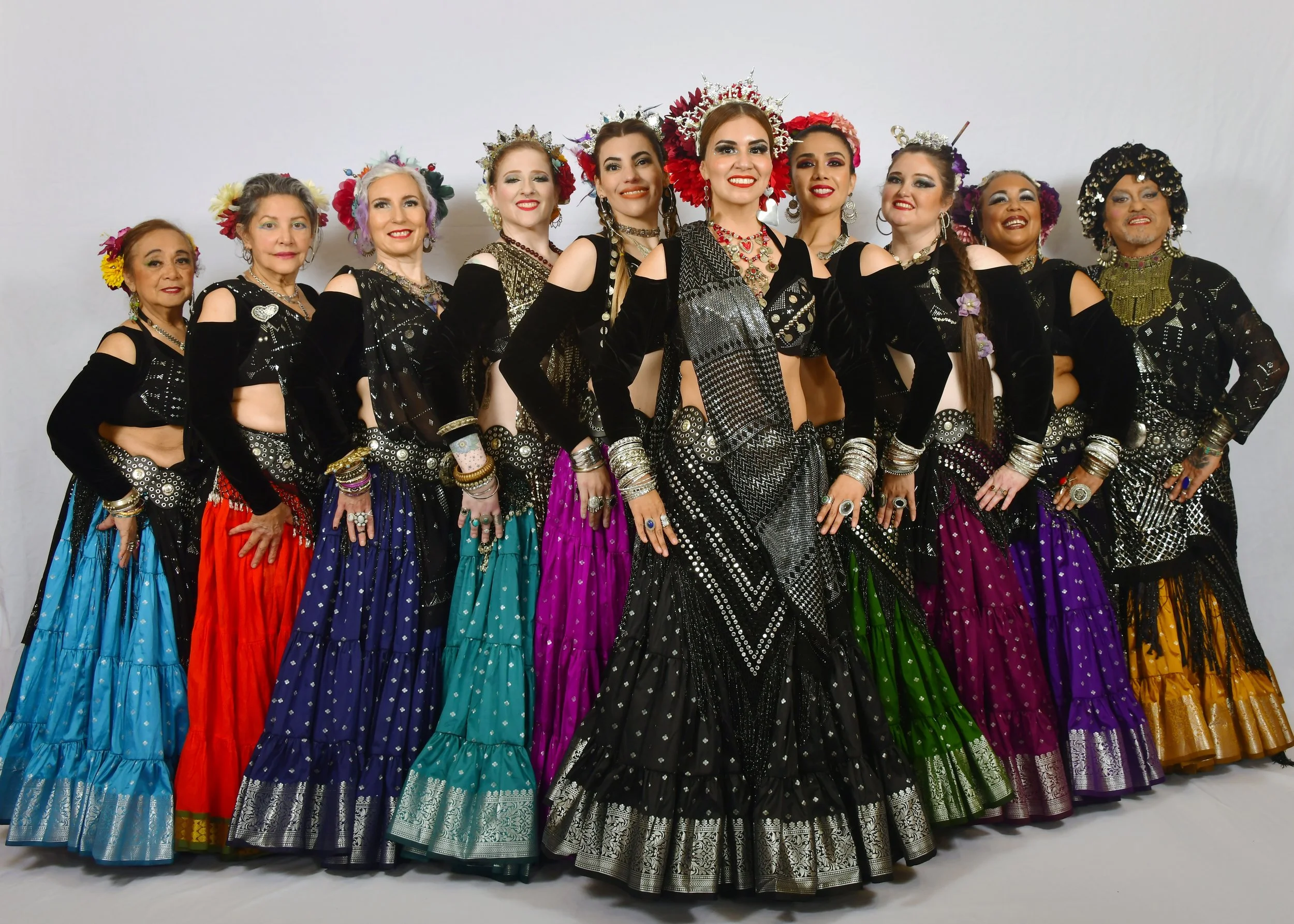 BELLYDANCE IN THE GARDEN WITH THE LUNA COLLECTIVE! SATURDAY JUNE 27 FROM 3 TO 5pm. FREE SHOW!