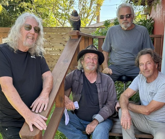 BOB O'NEILL'S ABSENT MINDS, THURSDAY JULY 2, 5:30 TO 7:30PM, FREE SHOW ON THE GARDEN STAGE!