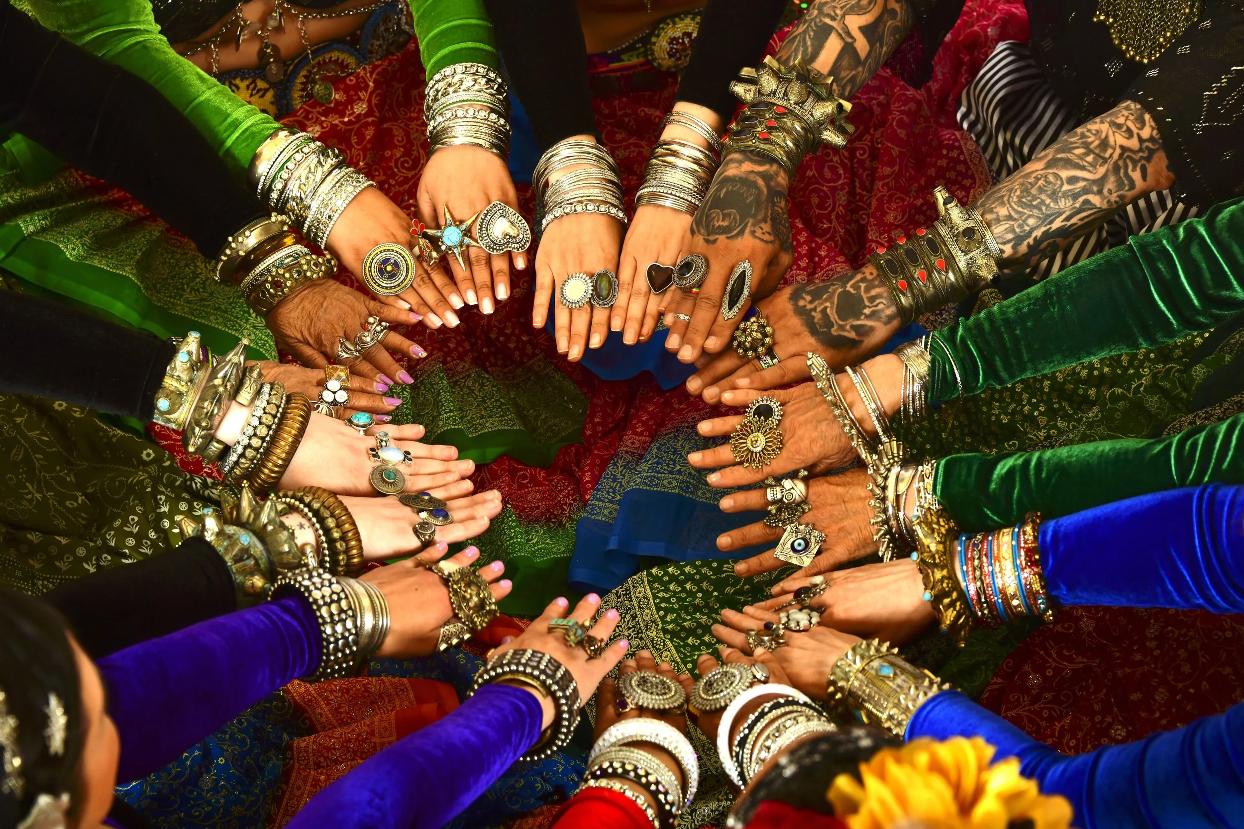 BELLYDANCE IN THE GARDEN! SATURDAY SEPTEMBER 26 FROM 3 TO 5pm. FREE SHOW!