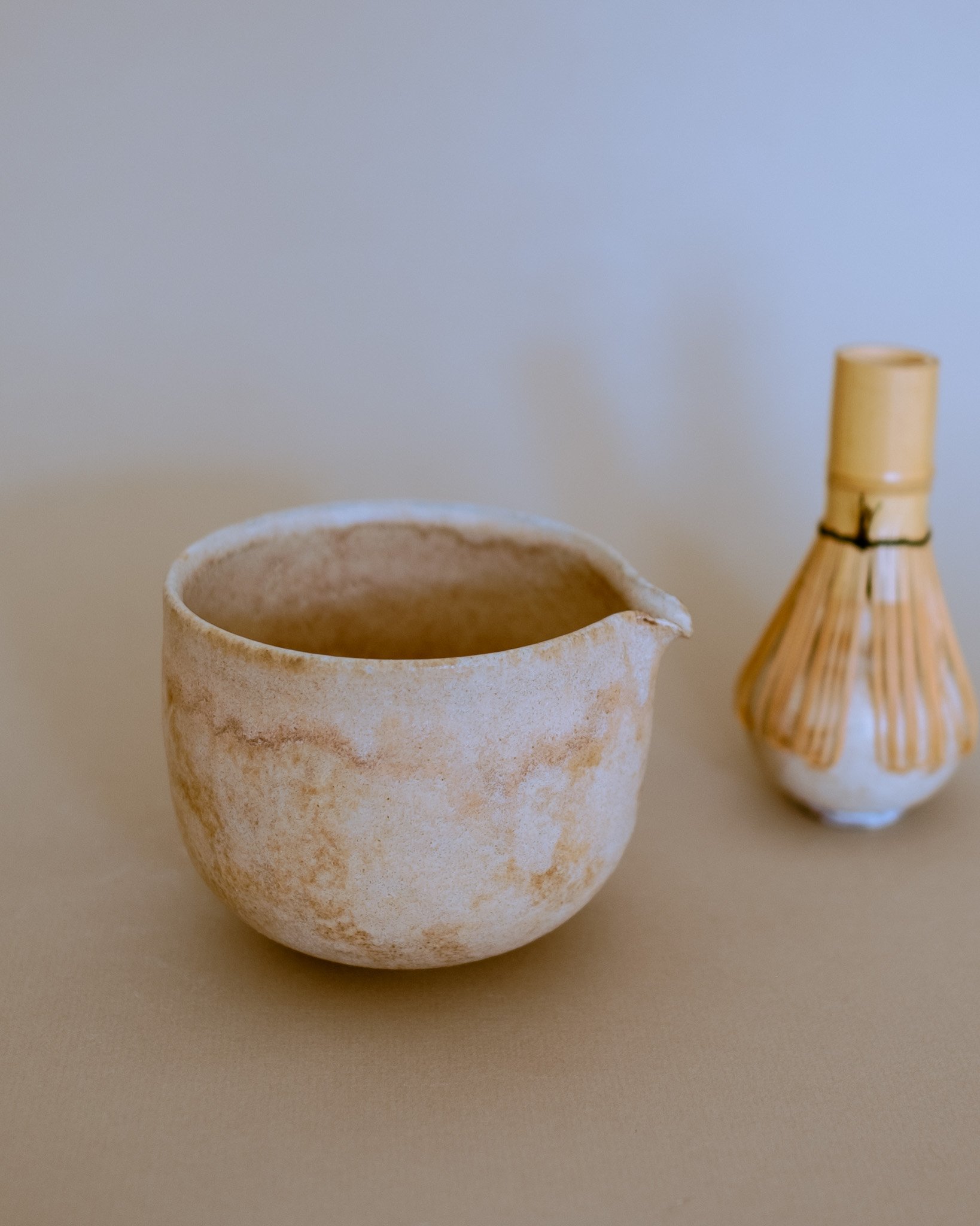 Soft Stone_ Spouted Bowl/Whisk Holder Set _ 7