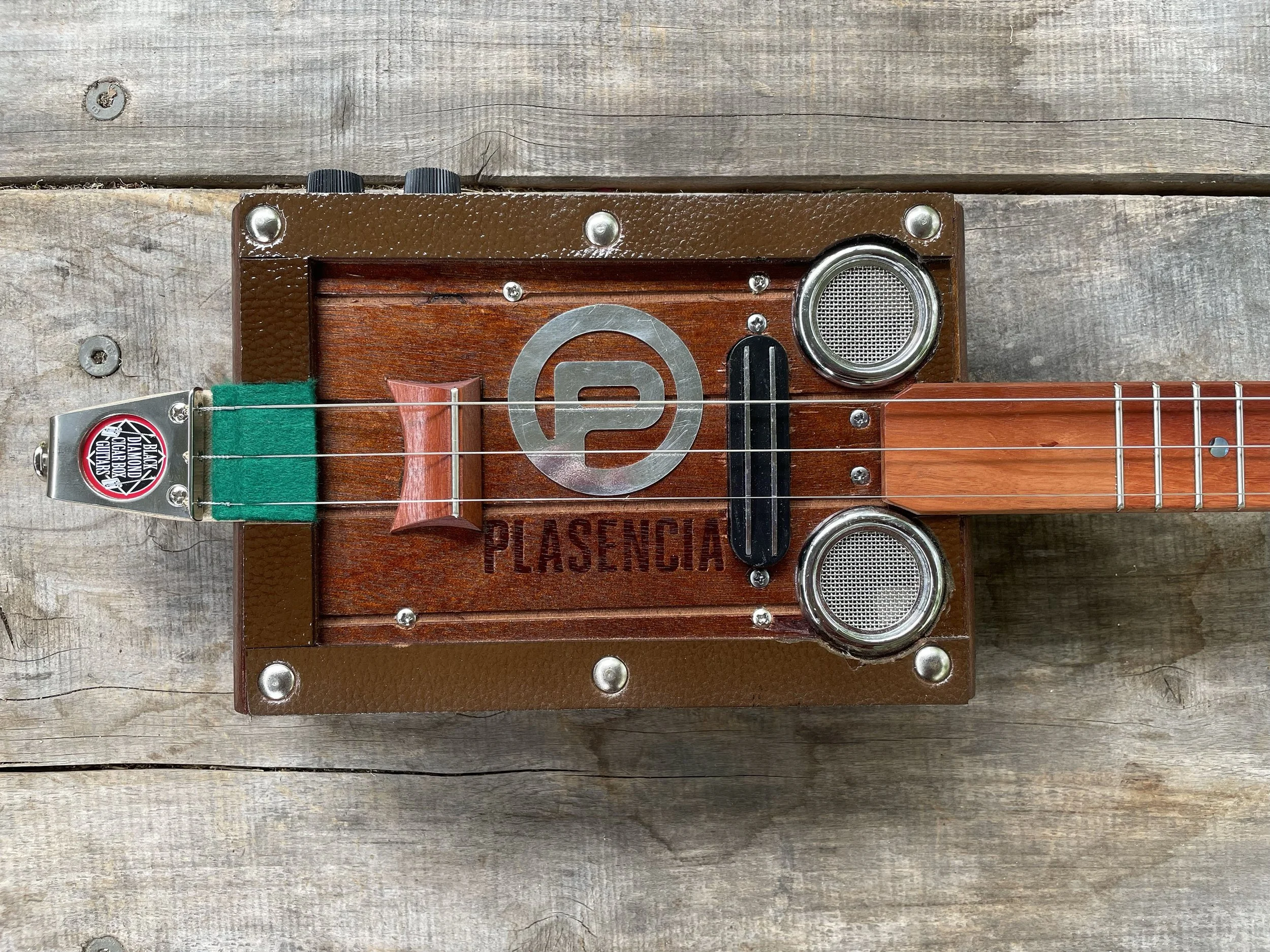 Plasencia Robusto 3 string fretted cigar box guitar