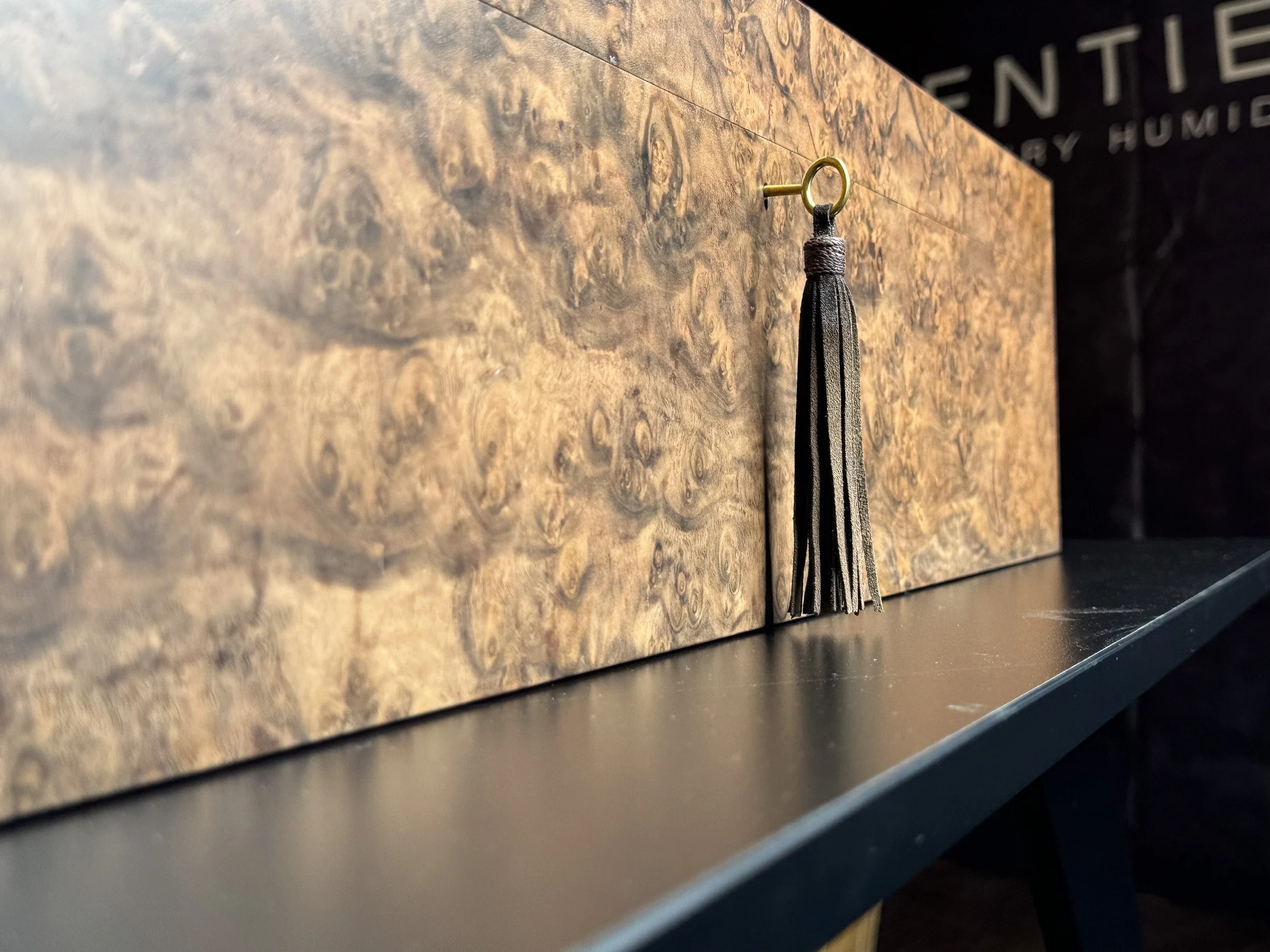 centient-luxury-walnut-burl-humidor-angle-key-tassel.jpg