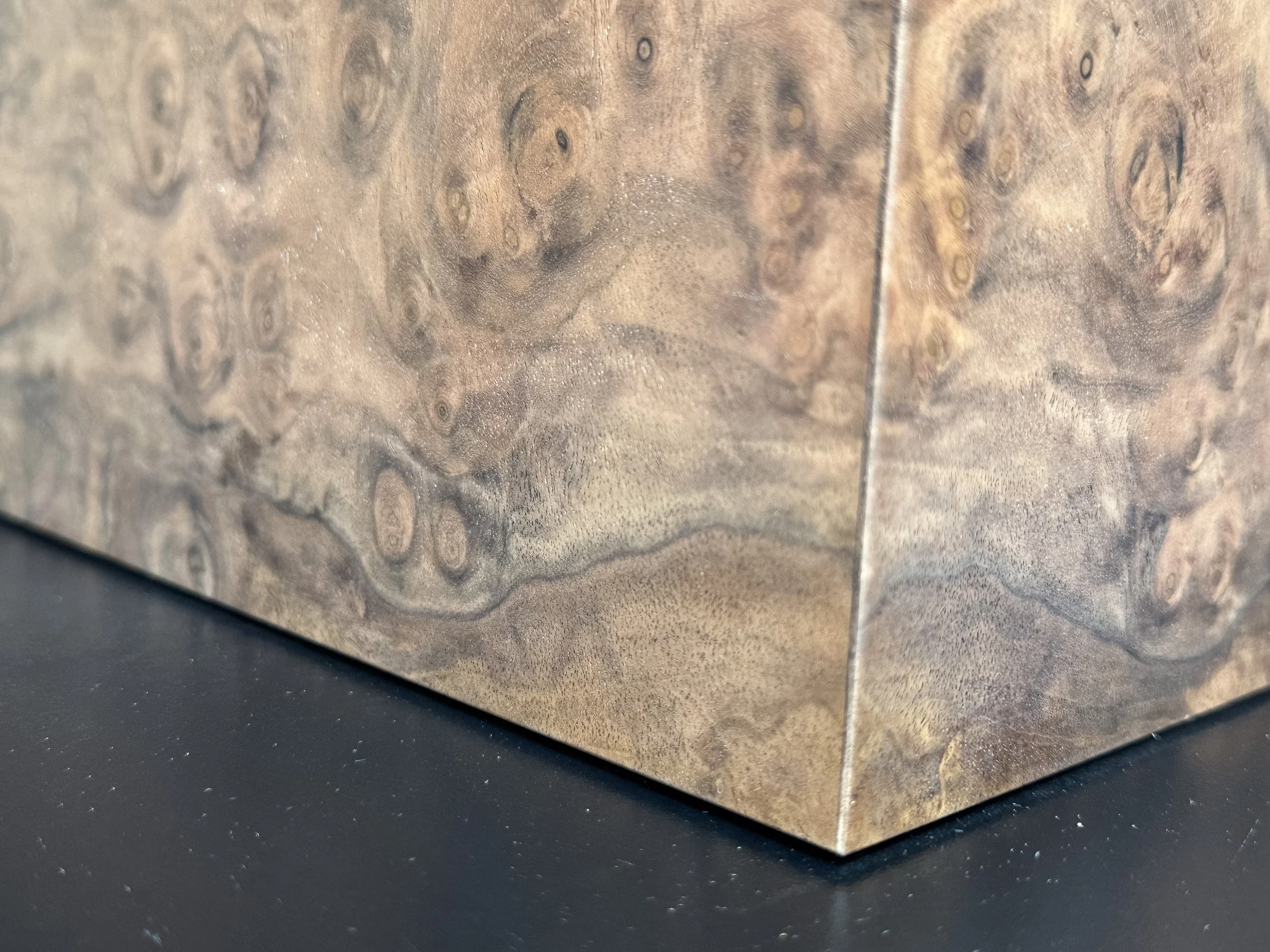 centient-luxury-walnut-burl-humidor-left-bookmatch.jpg