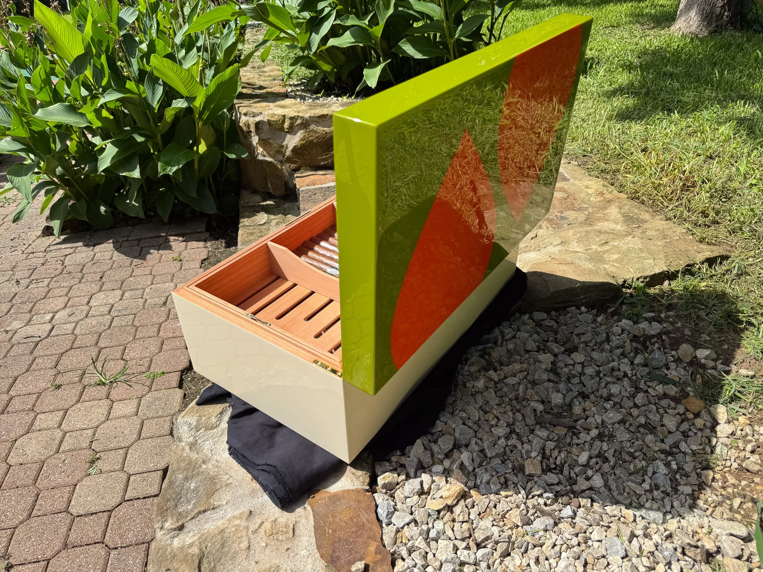 centient-luxury-avocado-green-orange-humidor-open-side-outdoor-back-view.jpg