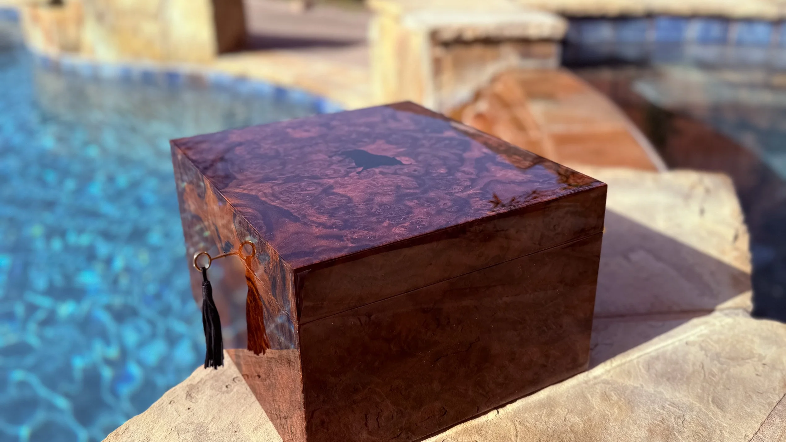 centient-luxury-walnut-burl-humidor-key-tassel-side-view.jpg