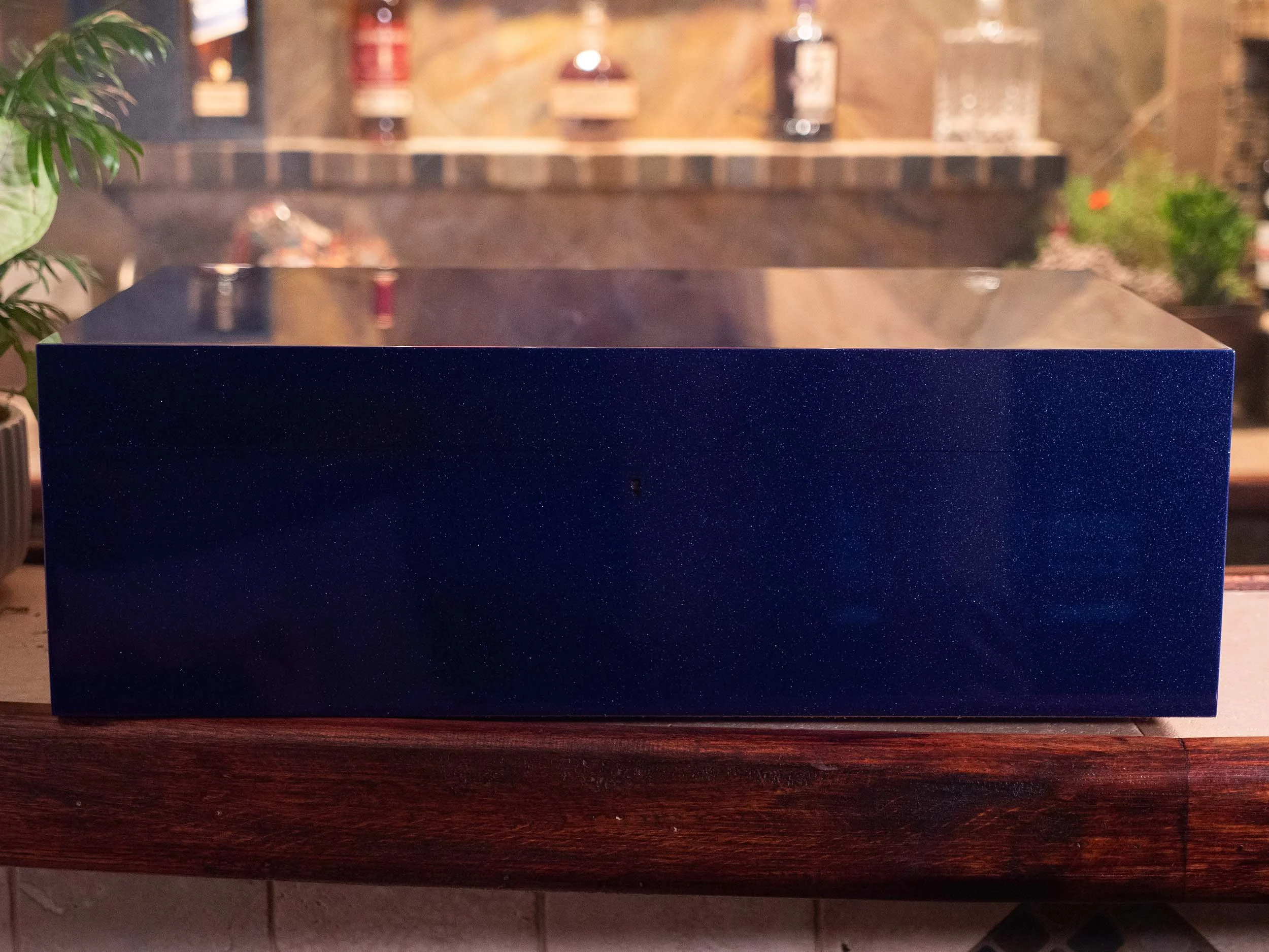 bright-metallic-blue-luxury-lifestyle-humidor.jpg