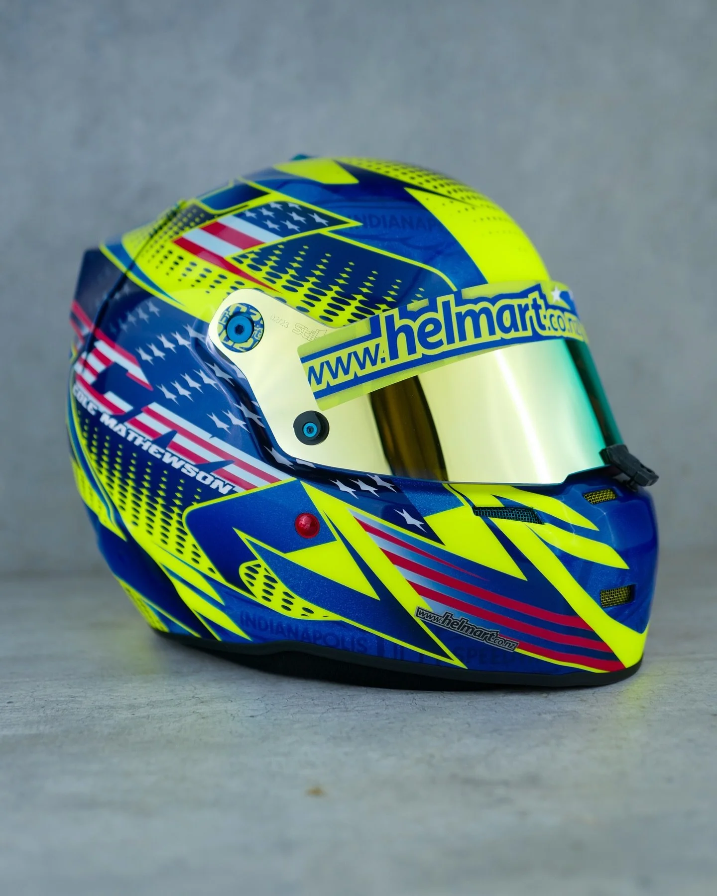 Fluro &amp; metal flake blue for Cole Mathewson&rsquo;s new Stilo kart helmet I just painted 😃👌🏻👌🏻

#helmartdesign &bull; #allaboutdetail
