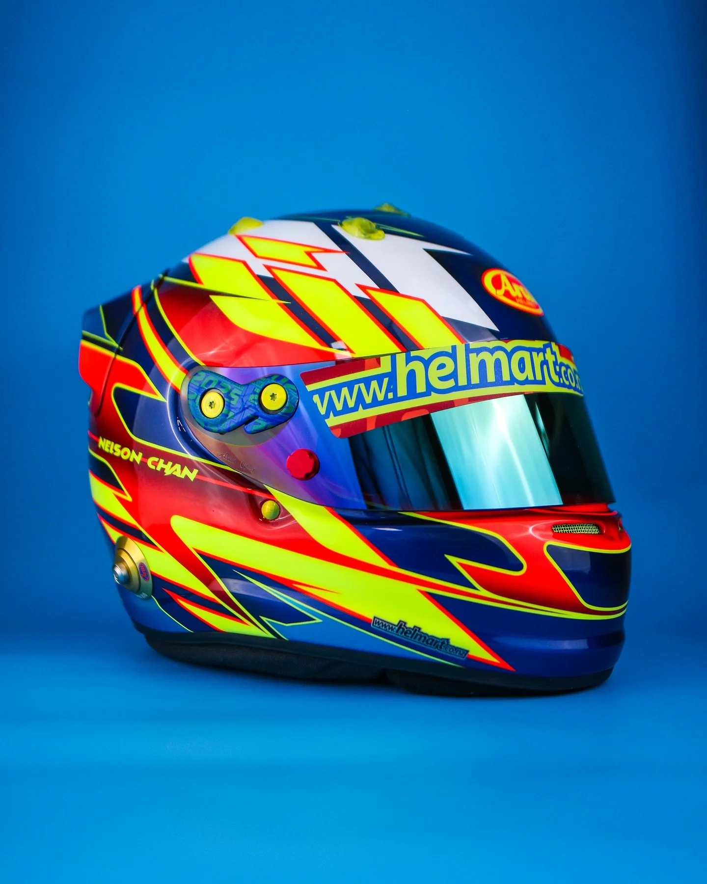 Super awesome Arai GP7 carbon I just painted for Nelson in Canada. Got to love some loud fluro with metallic gloss and matte blues ๐ต๐๐ป
#helmartdesign • #allaboutdetail