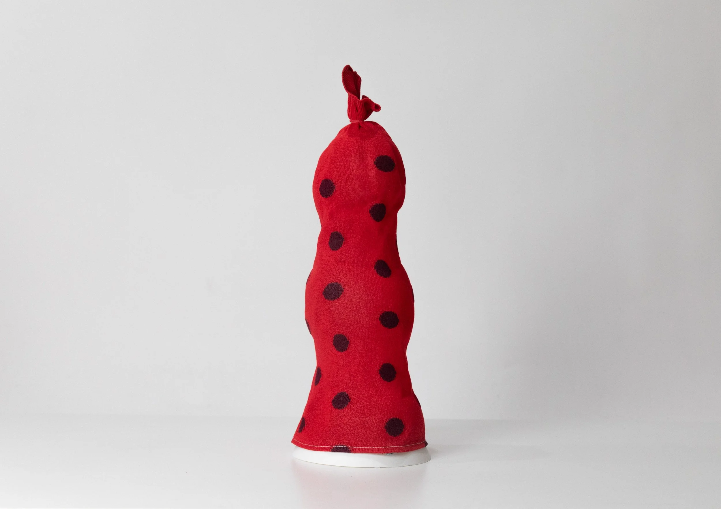 CaraHuato_Dots_2025_KnitBioplastic_15.875cm_£375.jpg