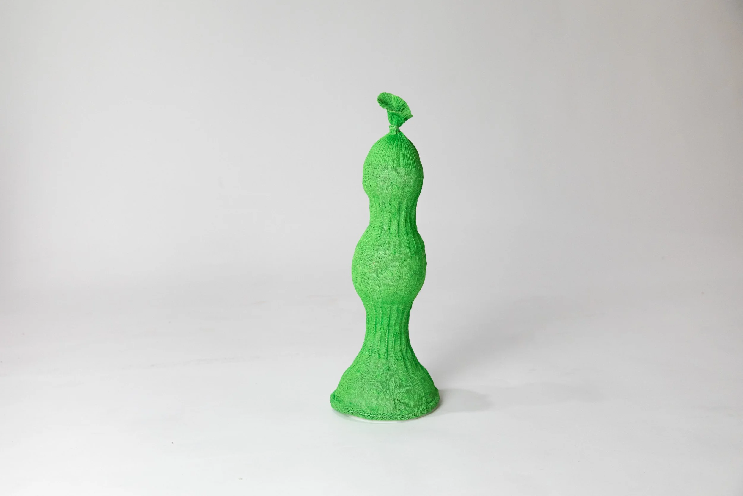 CaraHuato_GreenBoubles_2025_KnitBioplastic_13.335cm_£500.jpg