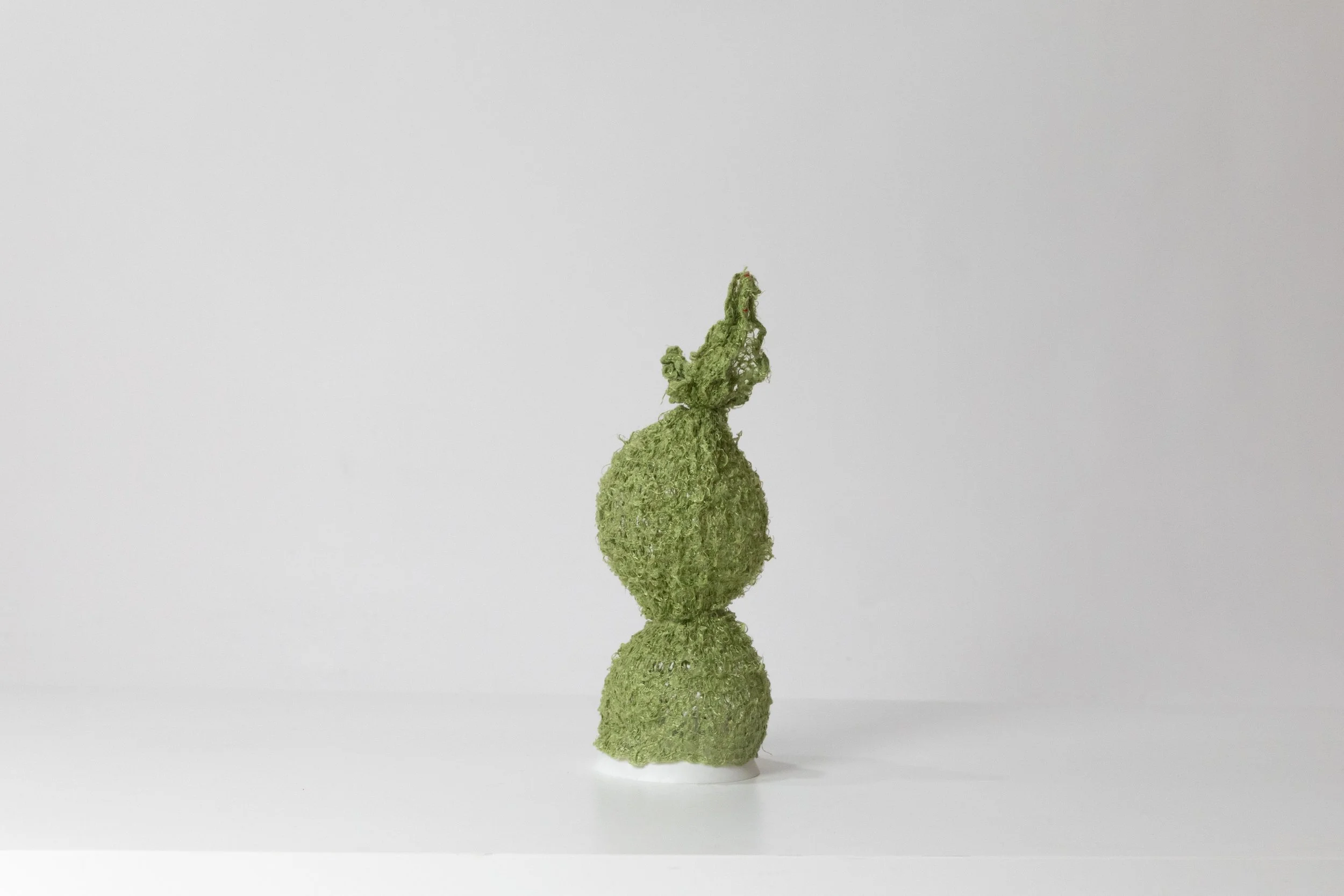 CaraHuato_GrinchBoubles_2025_KnitBioplastic_10.795cm _£300.jpg