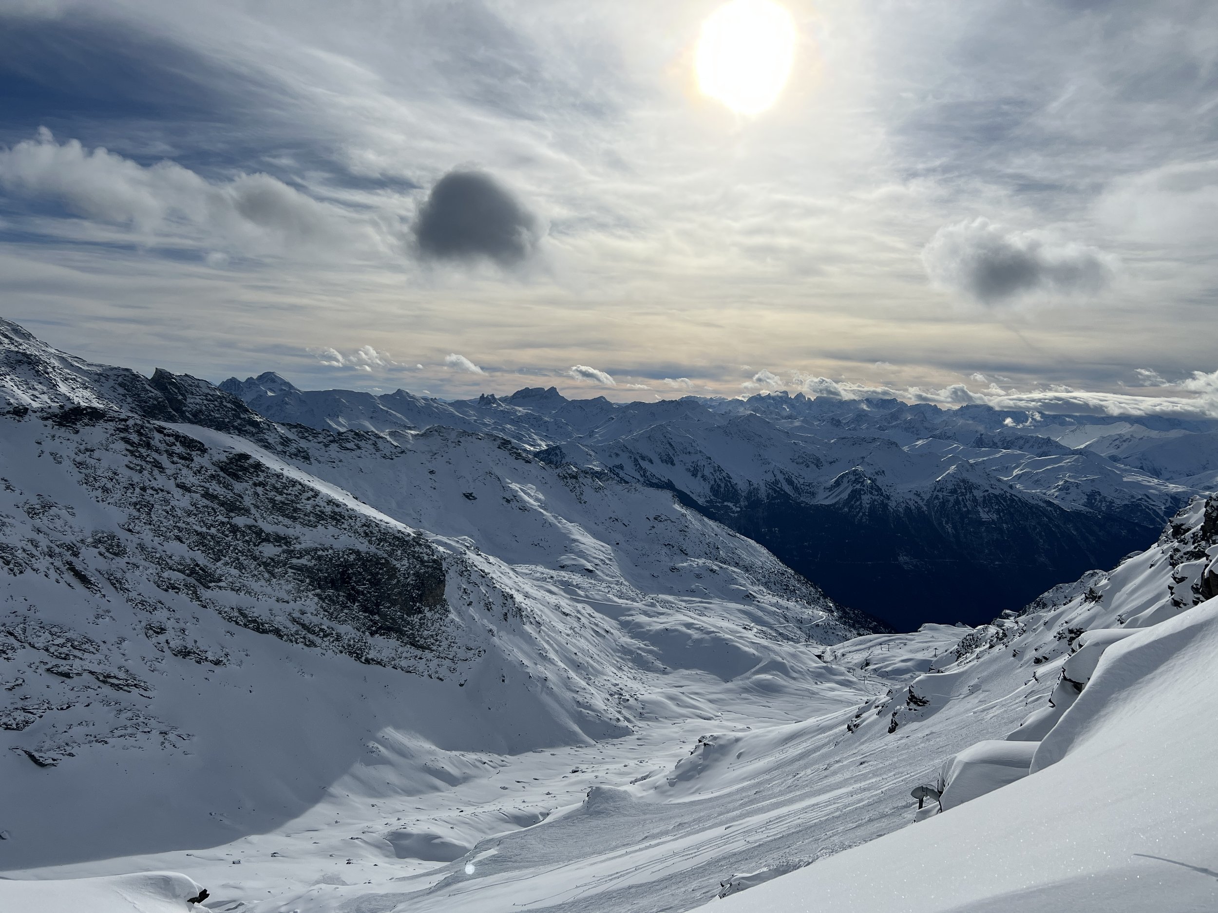french-alps-skiing-val-thorens.JPG