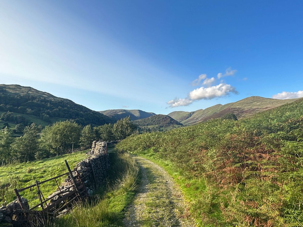 troutbeck-tongue-path-from-troutbeck.JPG