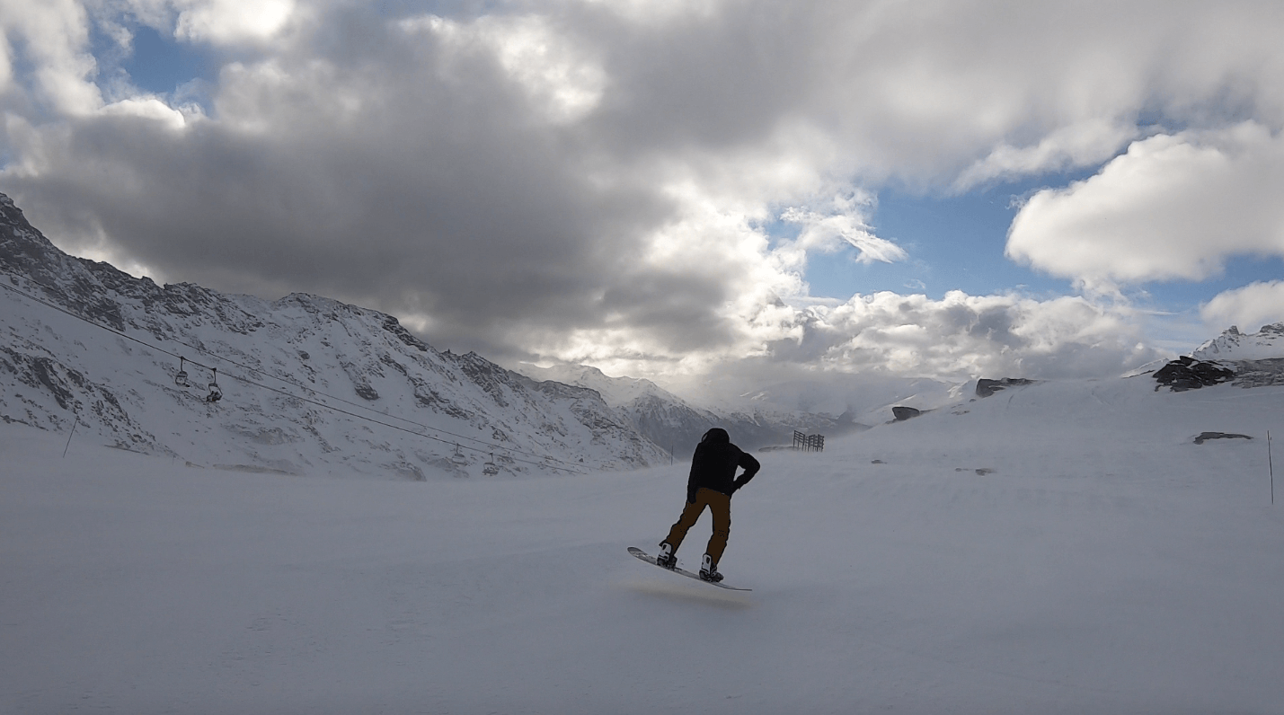 snowboarder-orelle-ski-resort.png