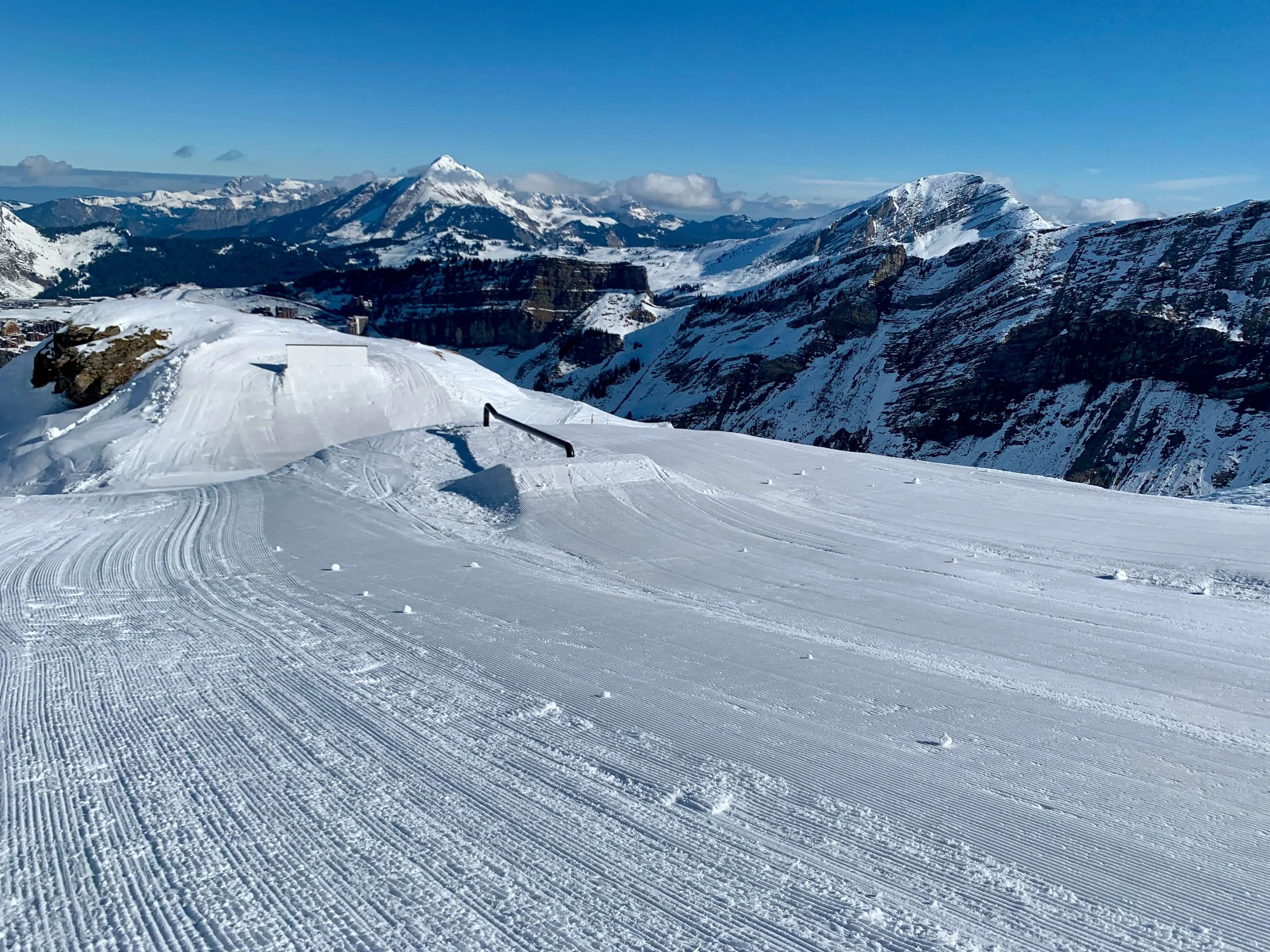 avoriaz-terrain-park-feature.JPG