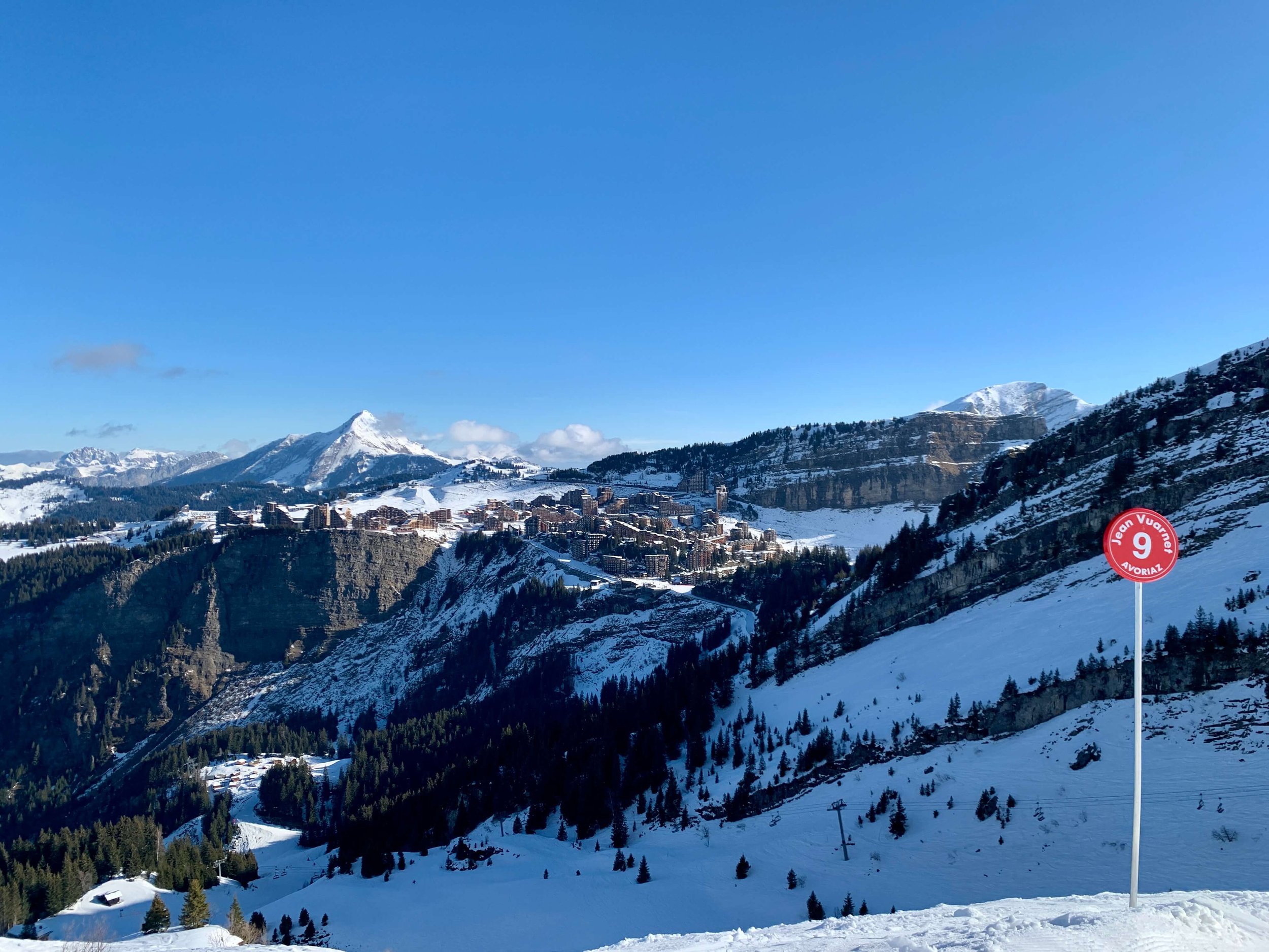 sign-post-avoriaz-portes-du-soleil.JPG