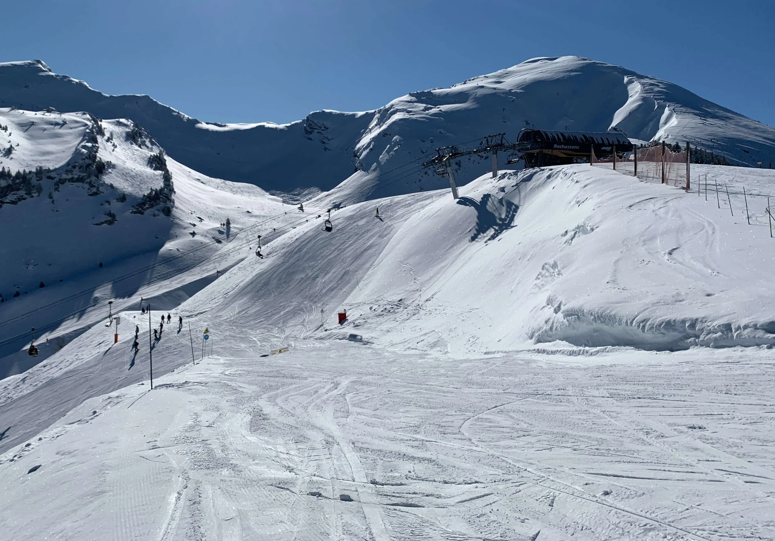 snowboarding-in-the-portes-du-soleil-france-switzerland.JPG