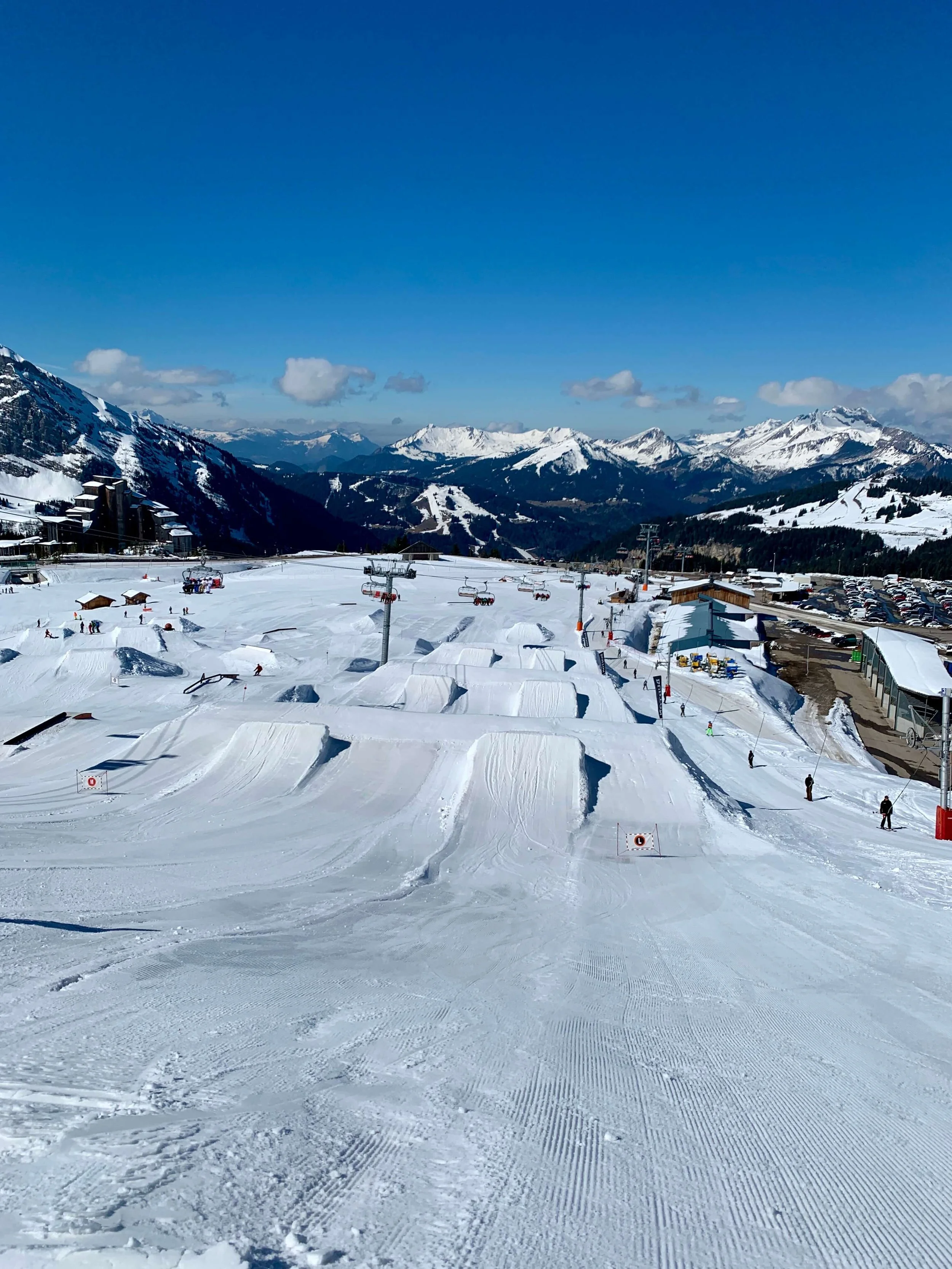 la-chapelle-terrain-park-avoriaz.JPG
