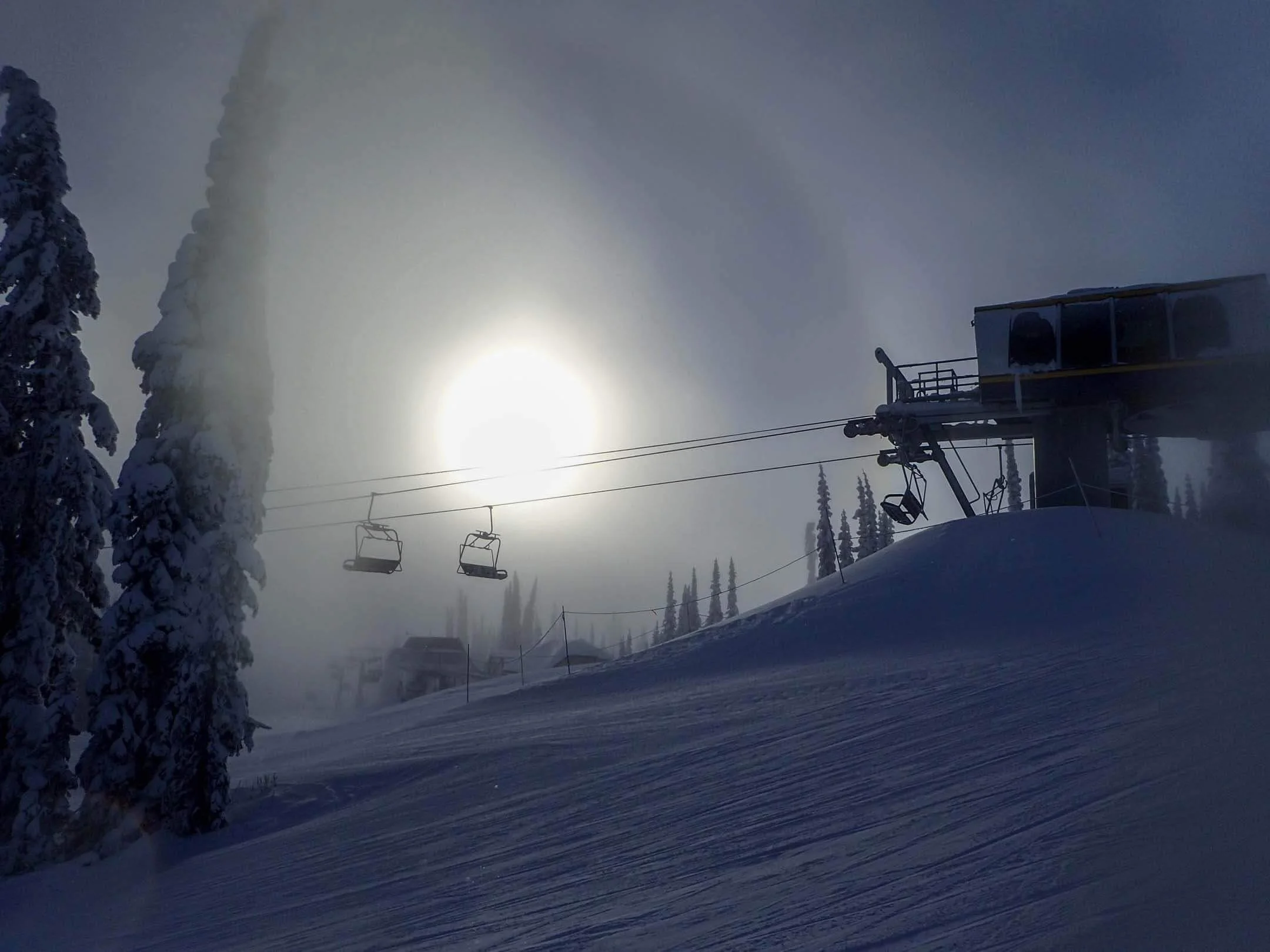 sun-peaks-ski-resort-03.jpg